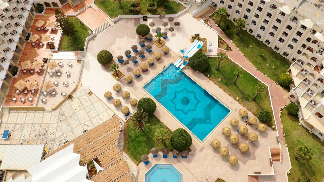 Thapsus Beach Resort - photo