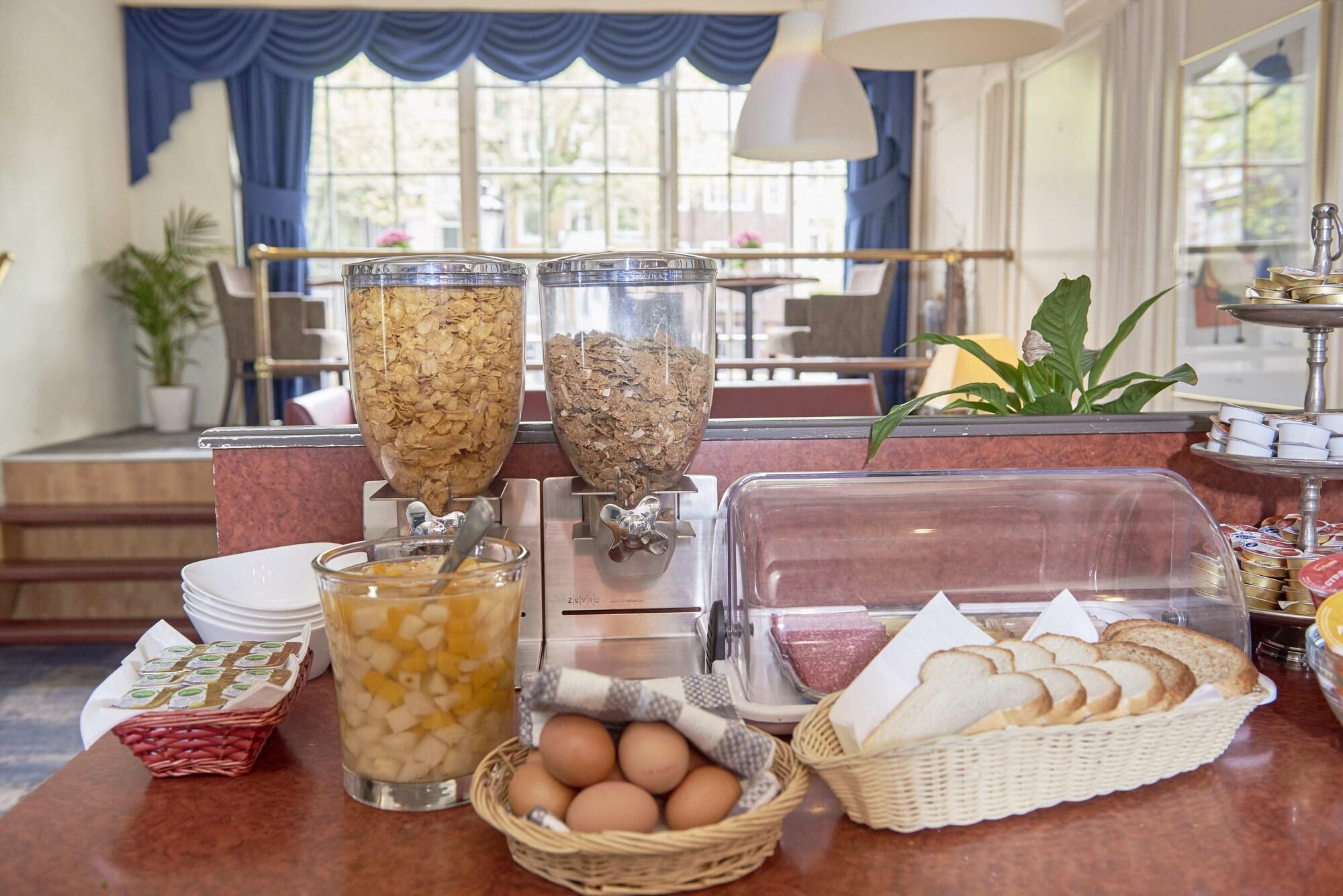 The Townhouse Hotel