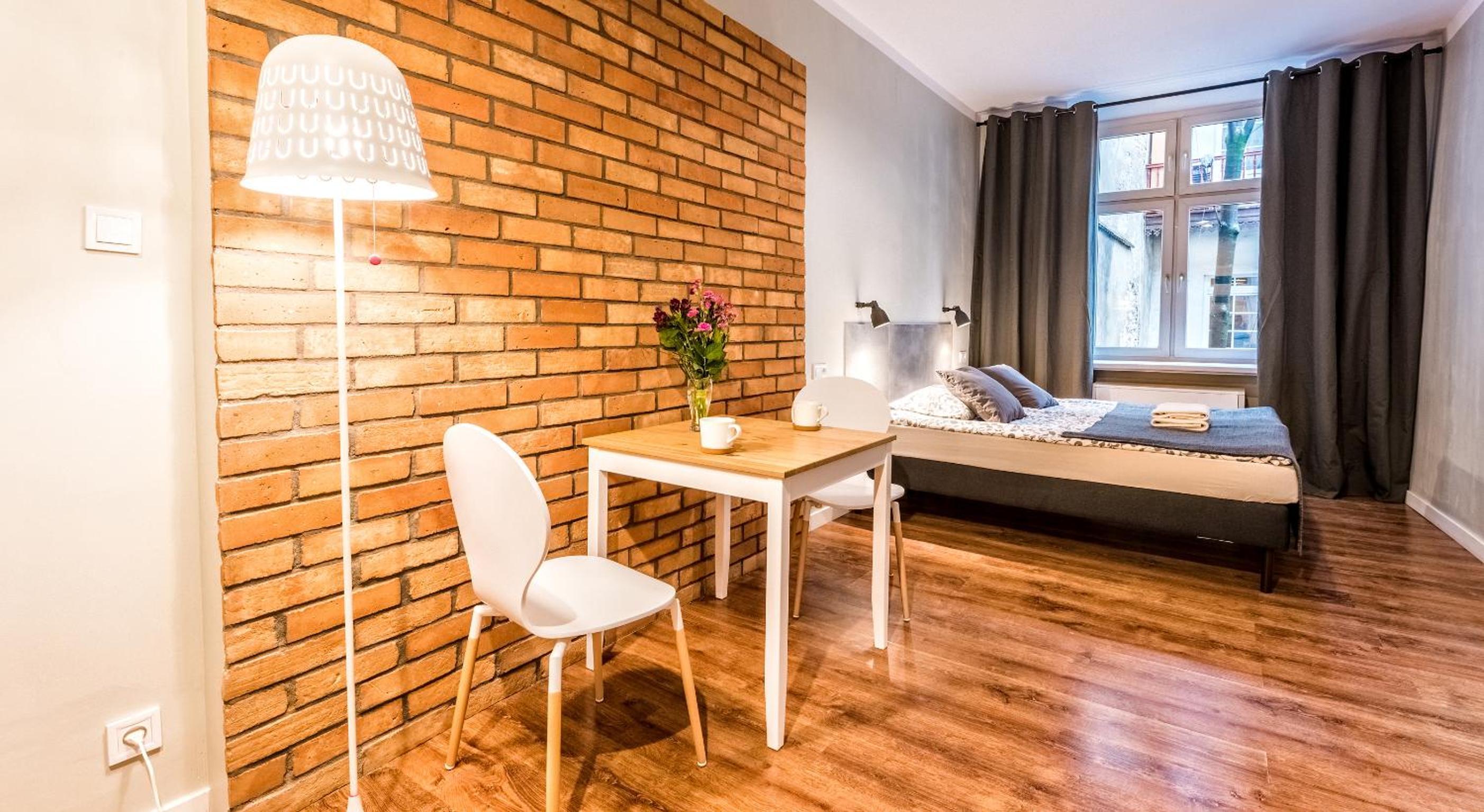 Flamingo Hostel