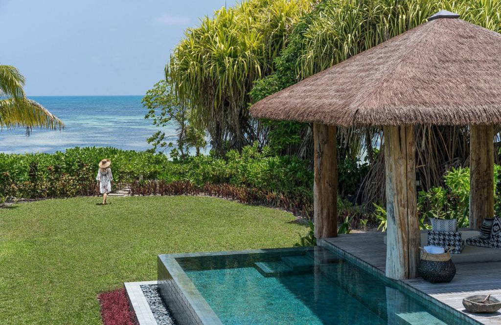 Four Seasons Resort Seychelles at Desroches Island by null