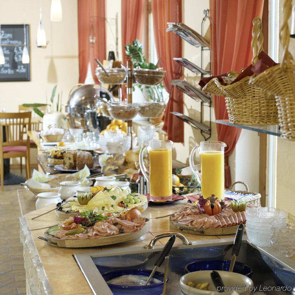 Boutique Hotel im Auracher Löchl by null