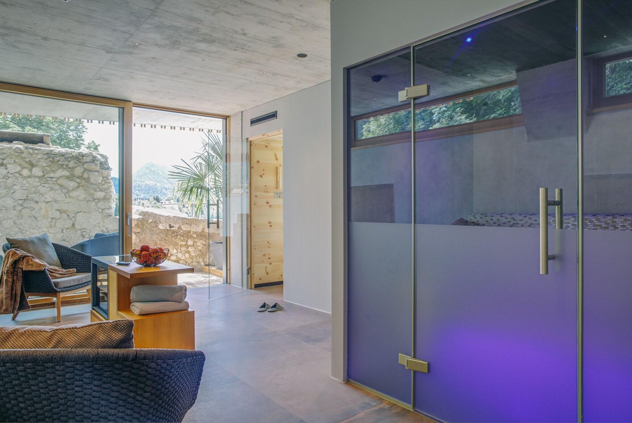 Boutique Hotel im Auracher Löchl by null