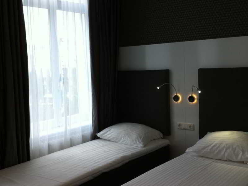 Hotel Vossius Vondelpark by null