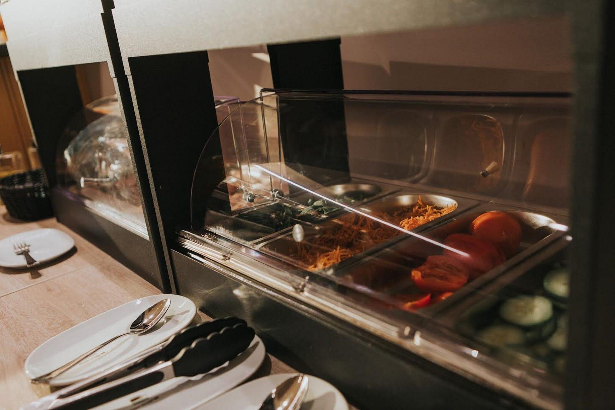 Hotel Tearoom New Regina by null