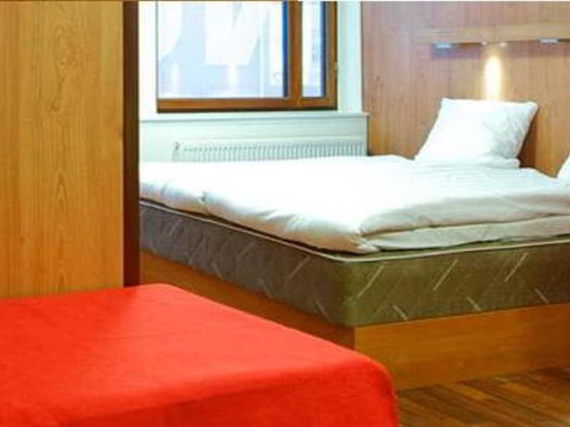 Omena Hotel Helsinki Yrjönkatu by null