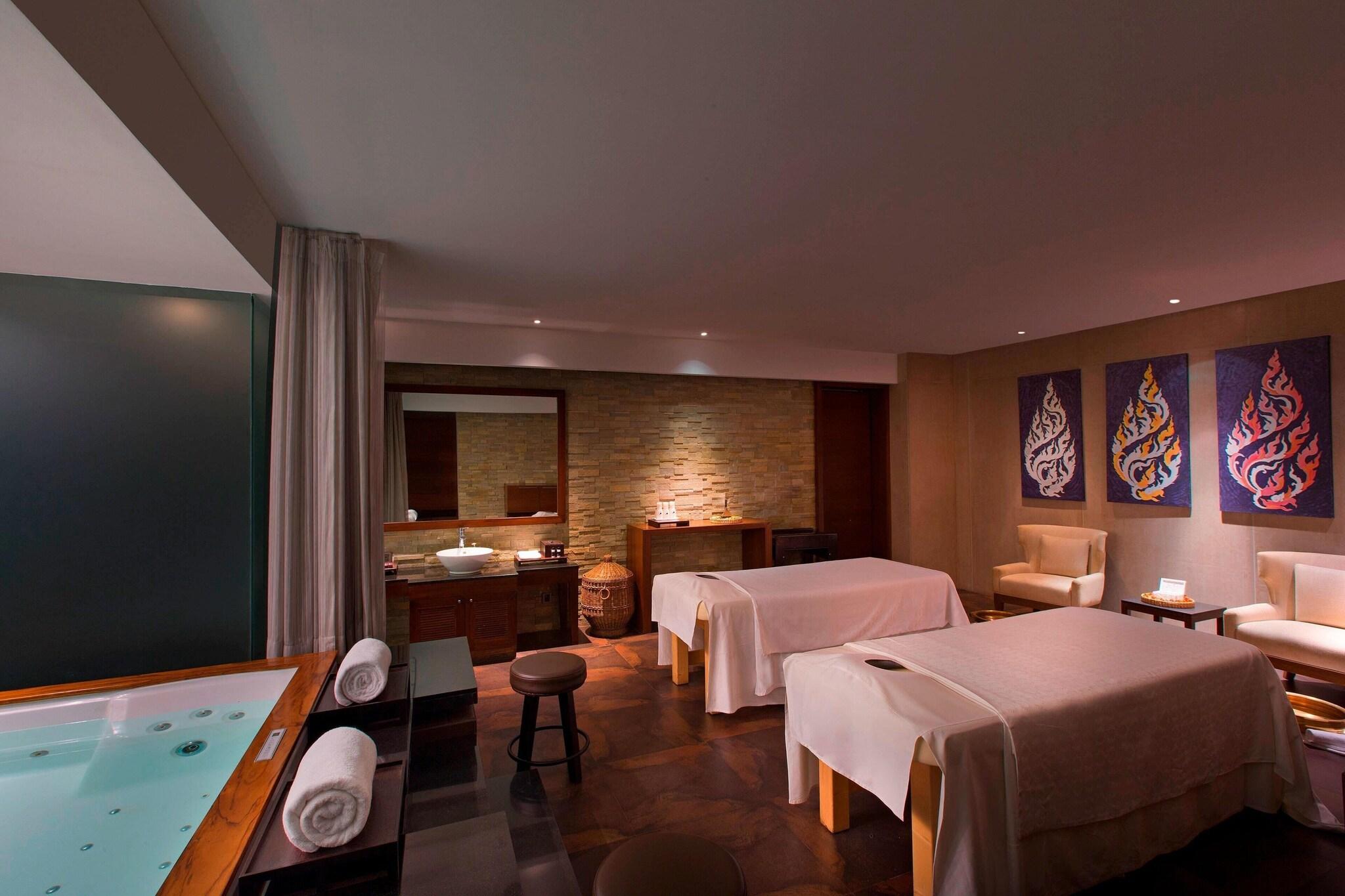 Sheraton Bangalore Hotel At Brigade Gateway
