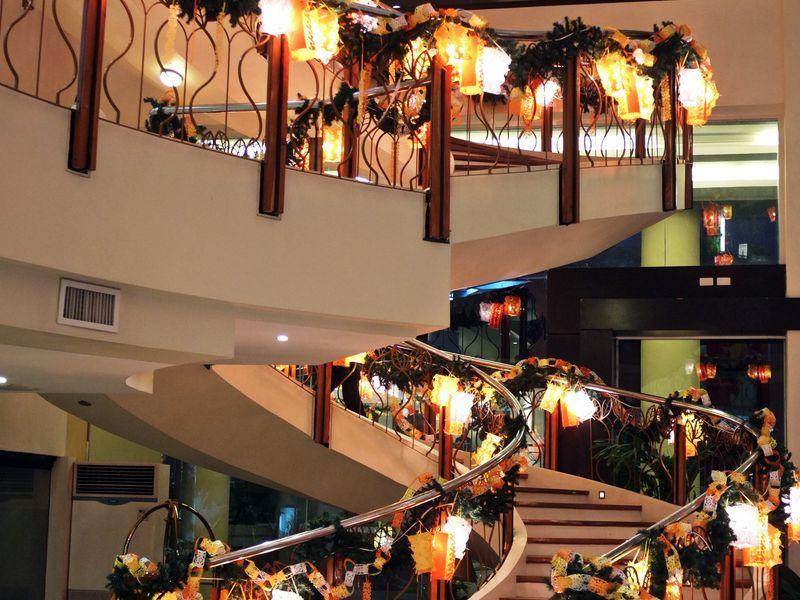 The Pinnacle Hotel and Suites by null