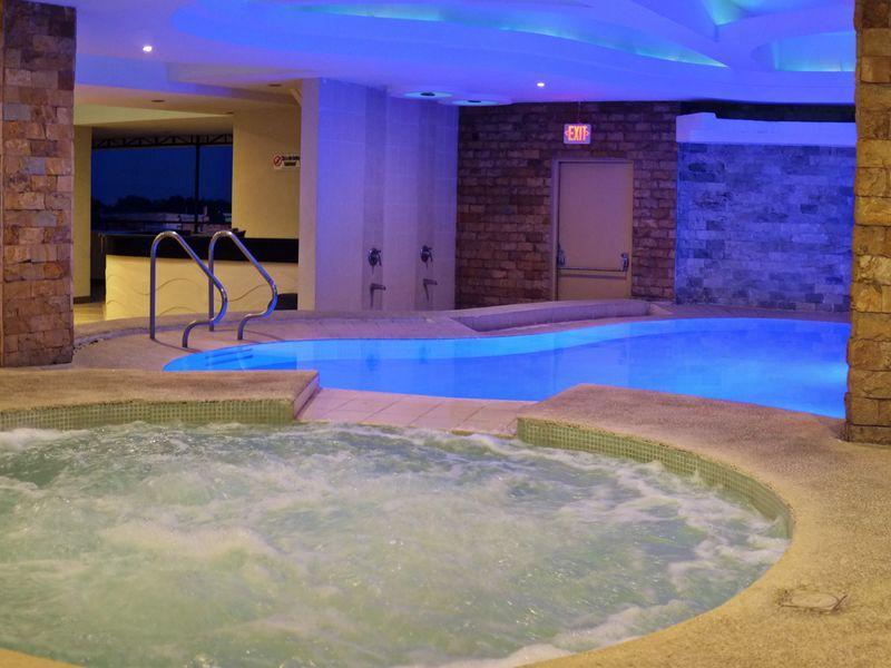 The Pinnacle Hotel and Suites by null