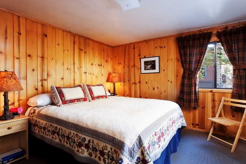 Tamarack Lodge & Resort