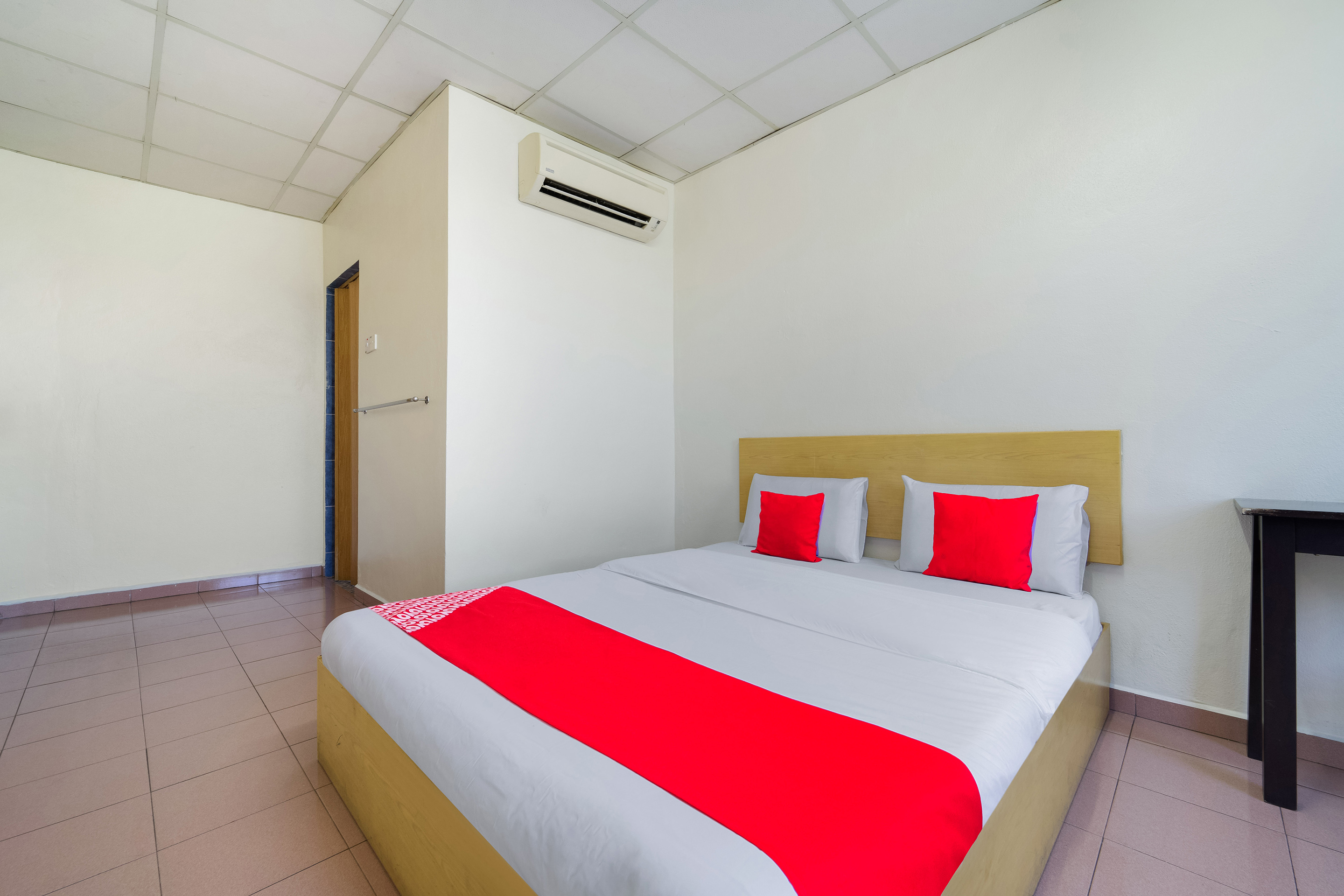 89461 Cp Hotel