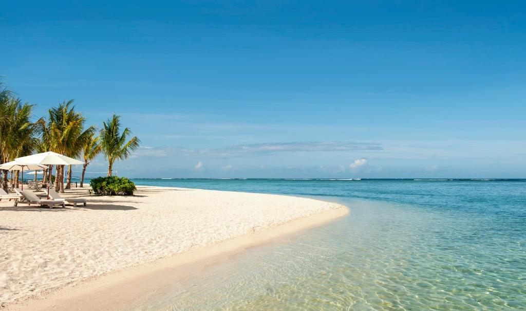 The St. Regis Le Morne Resort, Mauritius by null