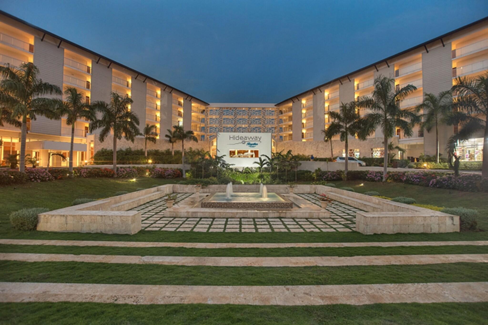 Hideaway at Royalton Blue Waters, An Autograph Collection All-Inclusive Resort - Adults Only by null