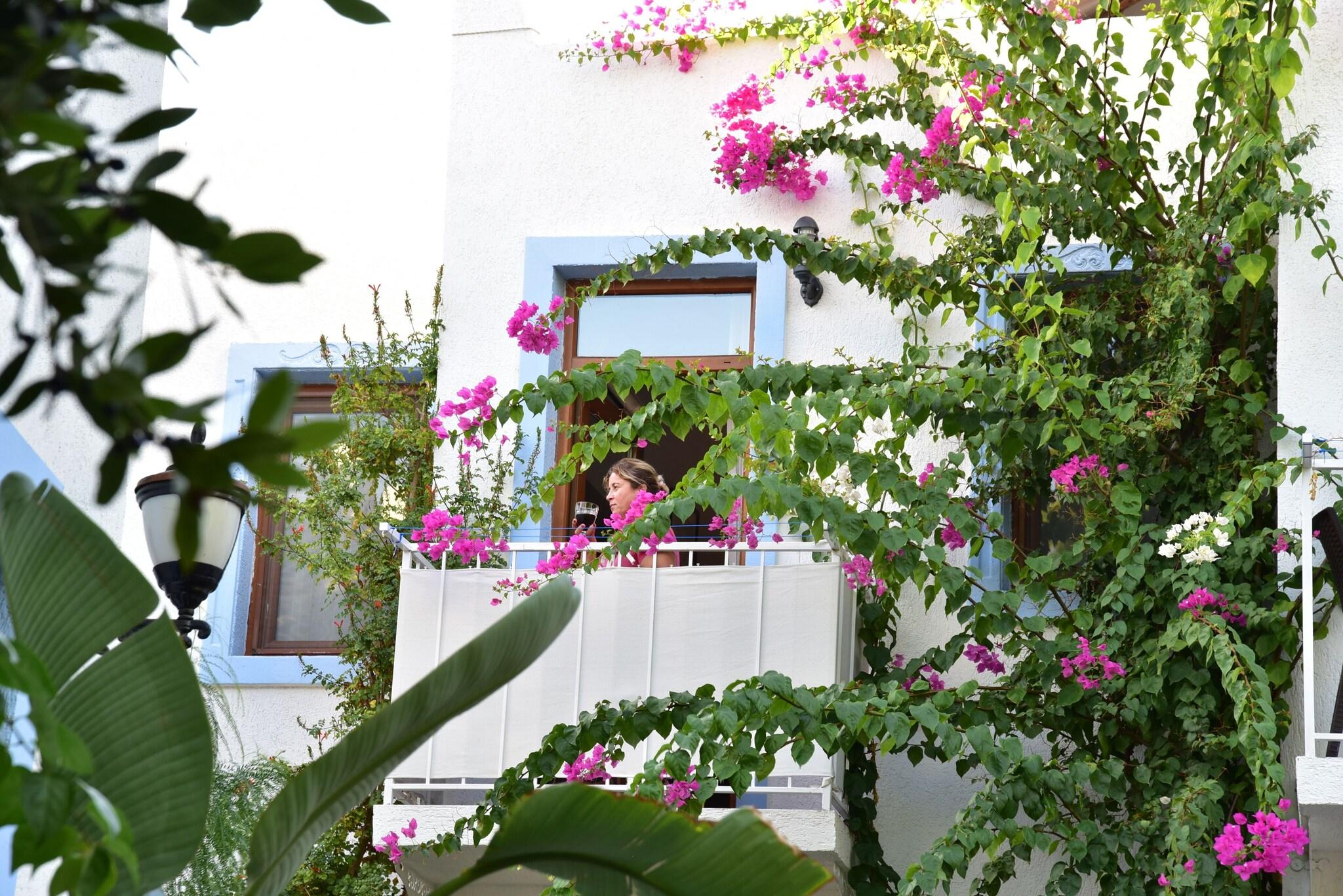 Manuela Hotel - фото