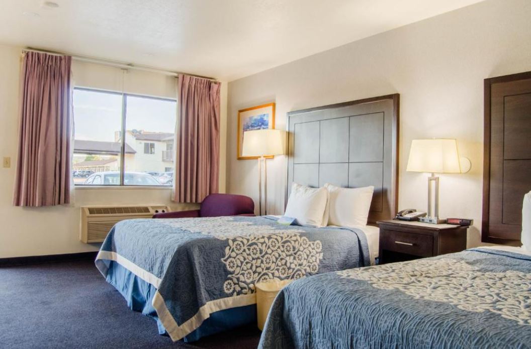 Quad room