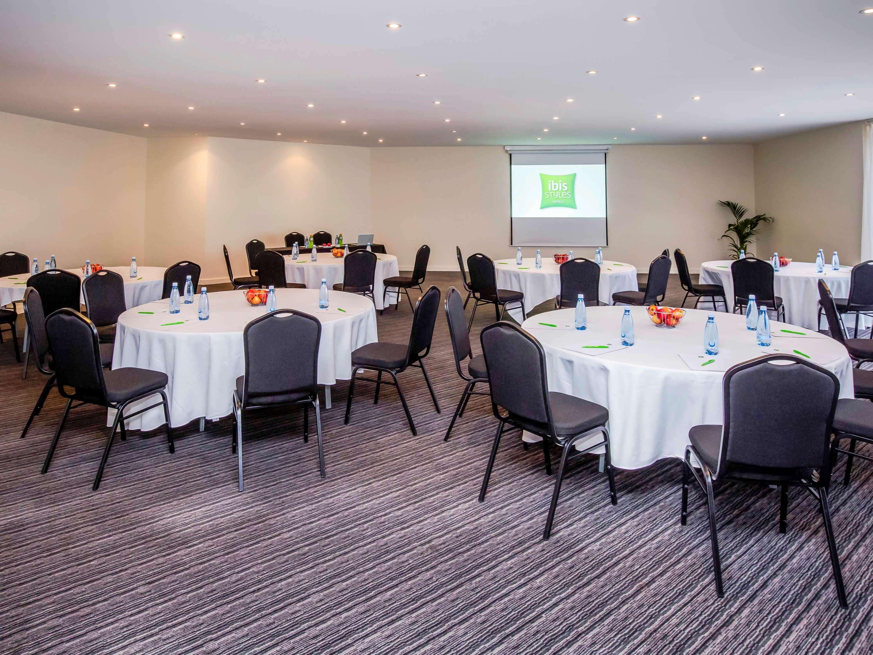 ibis Styles Canberra Eaglehawk by null