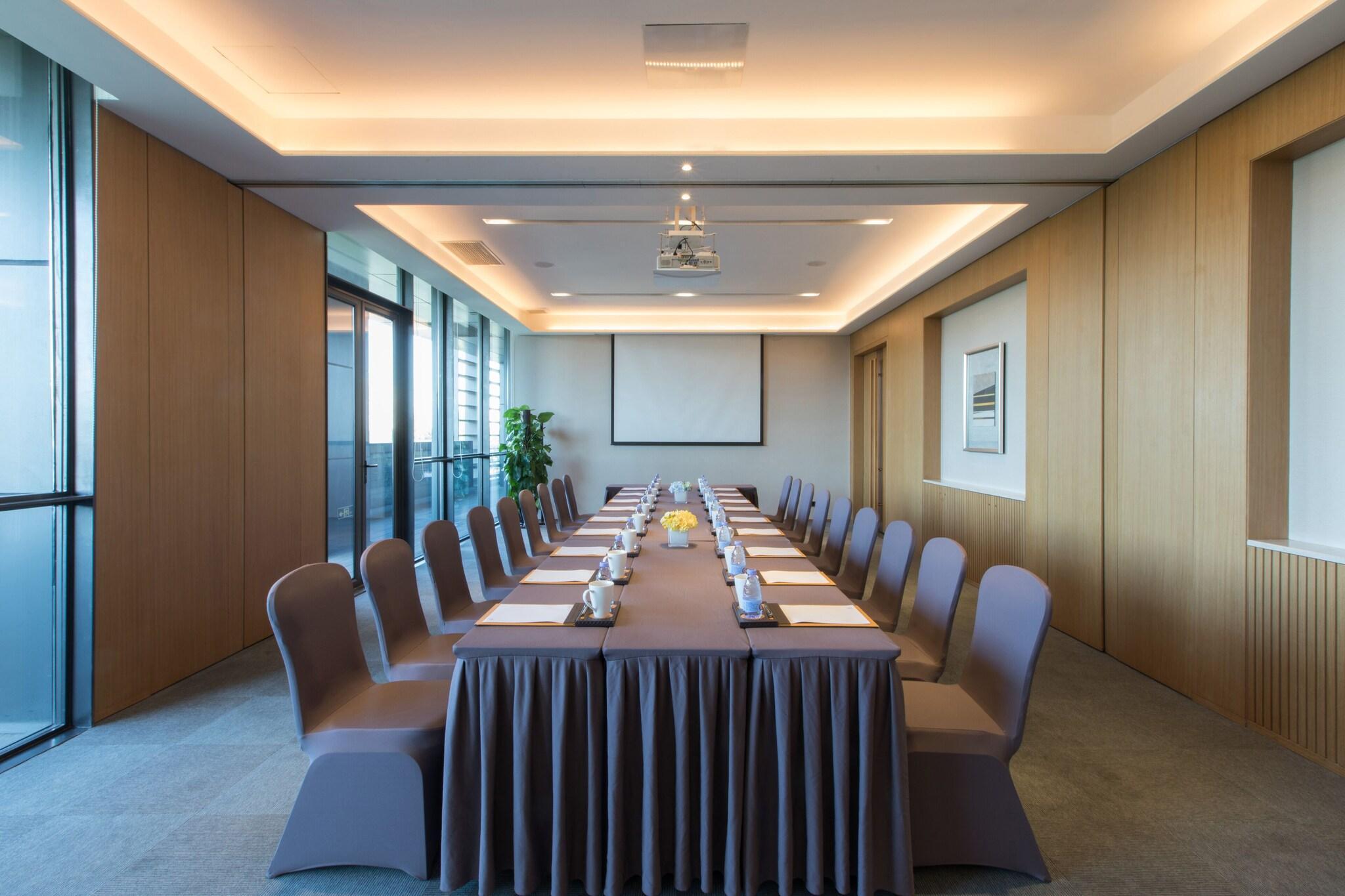 The Oct Harbour, Shenzhen - Marriott Executive Apartments by null