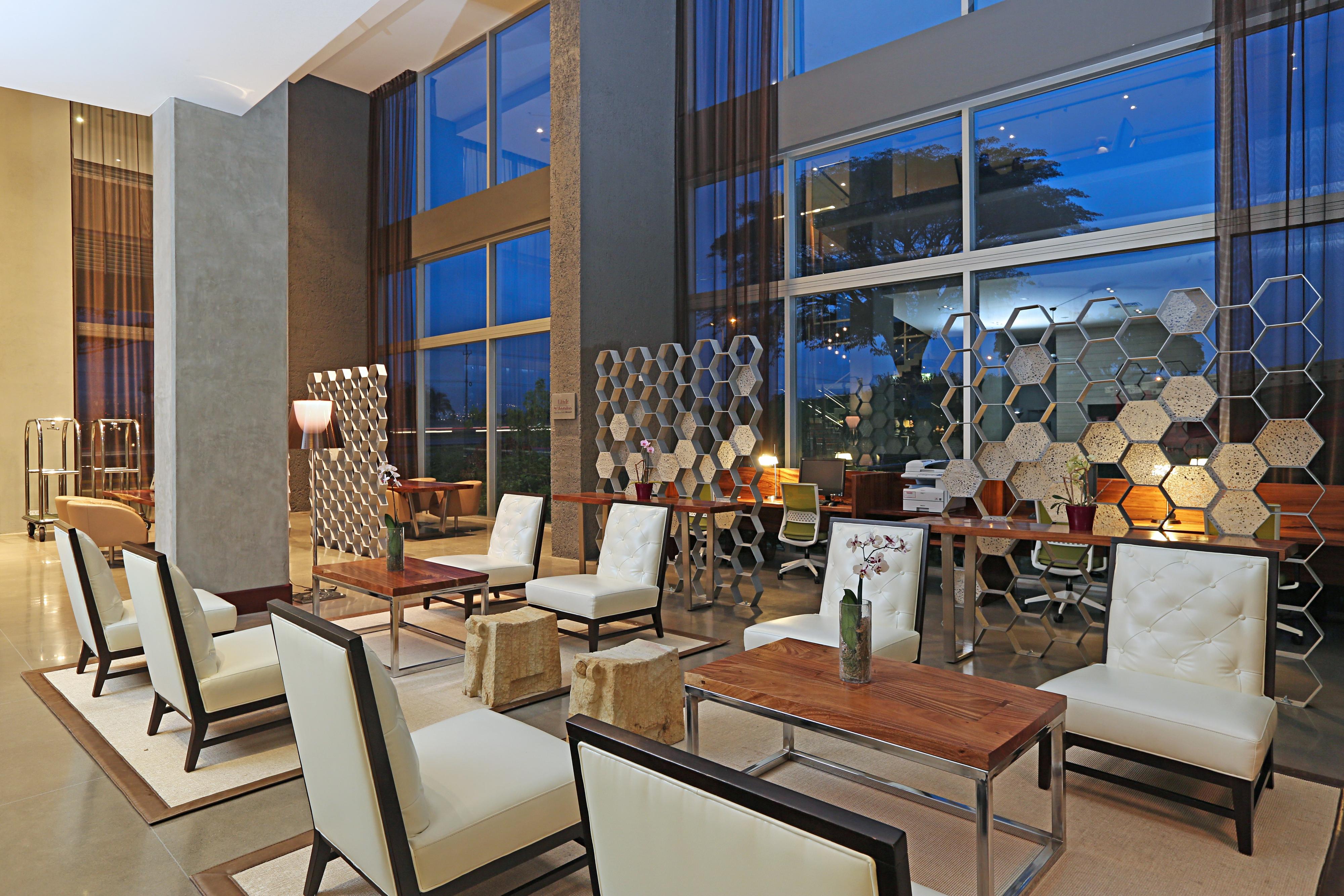 Sheraton Hotel • Escazú by null