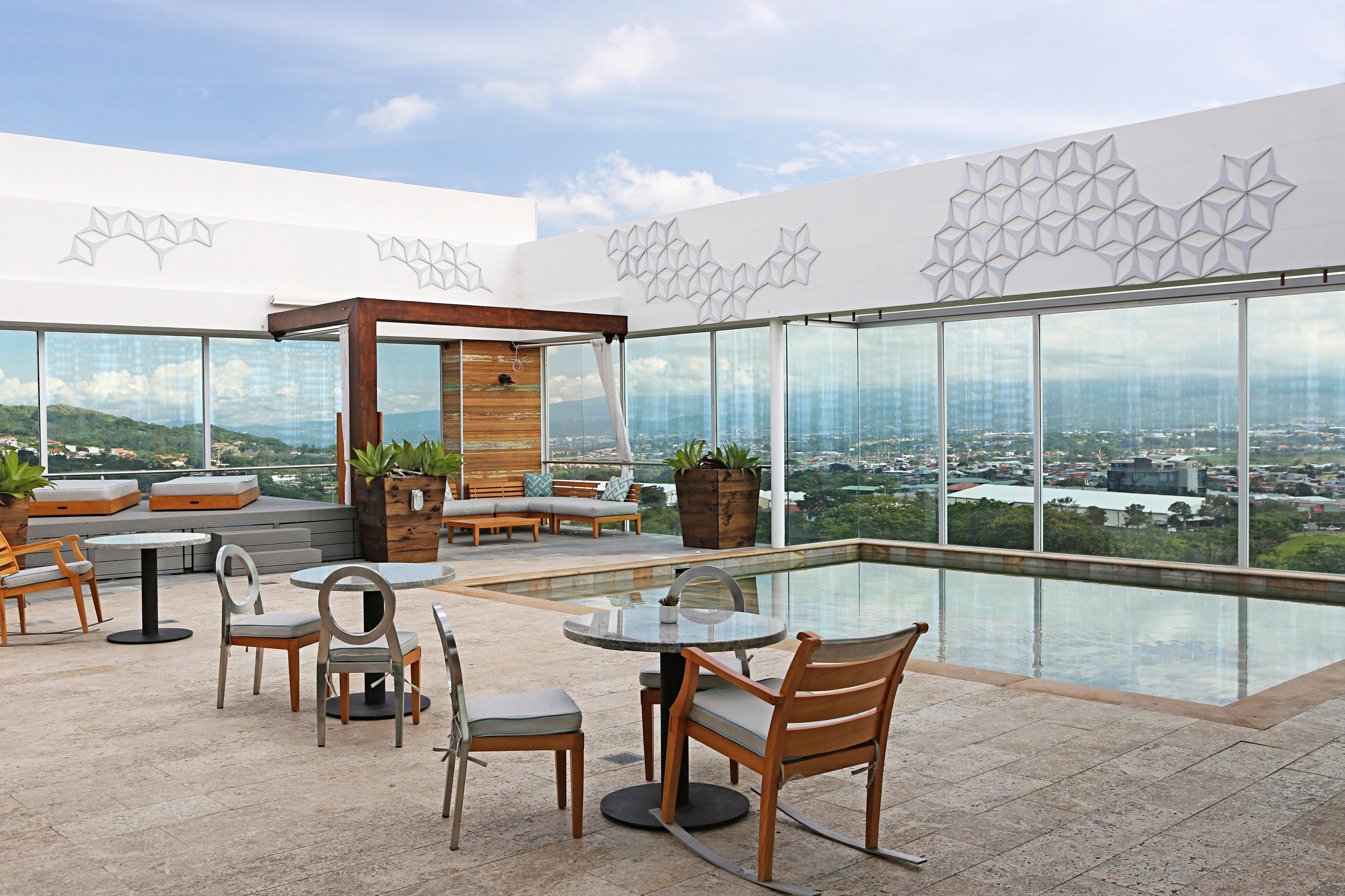 Sheraton Hotel • Escazú by null