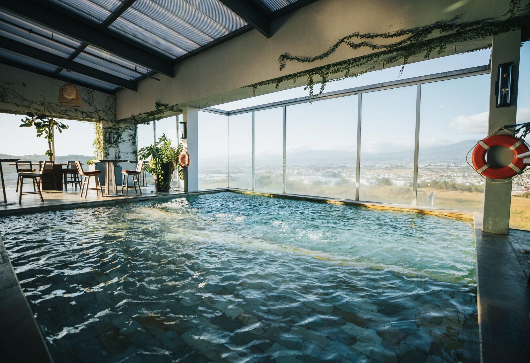 Sheraton Hotel • Escazú by null