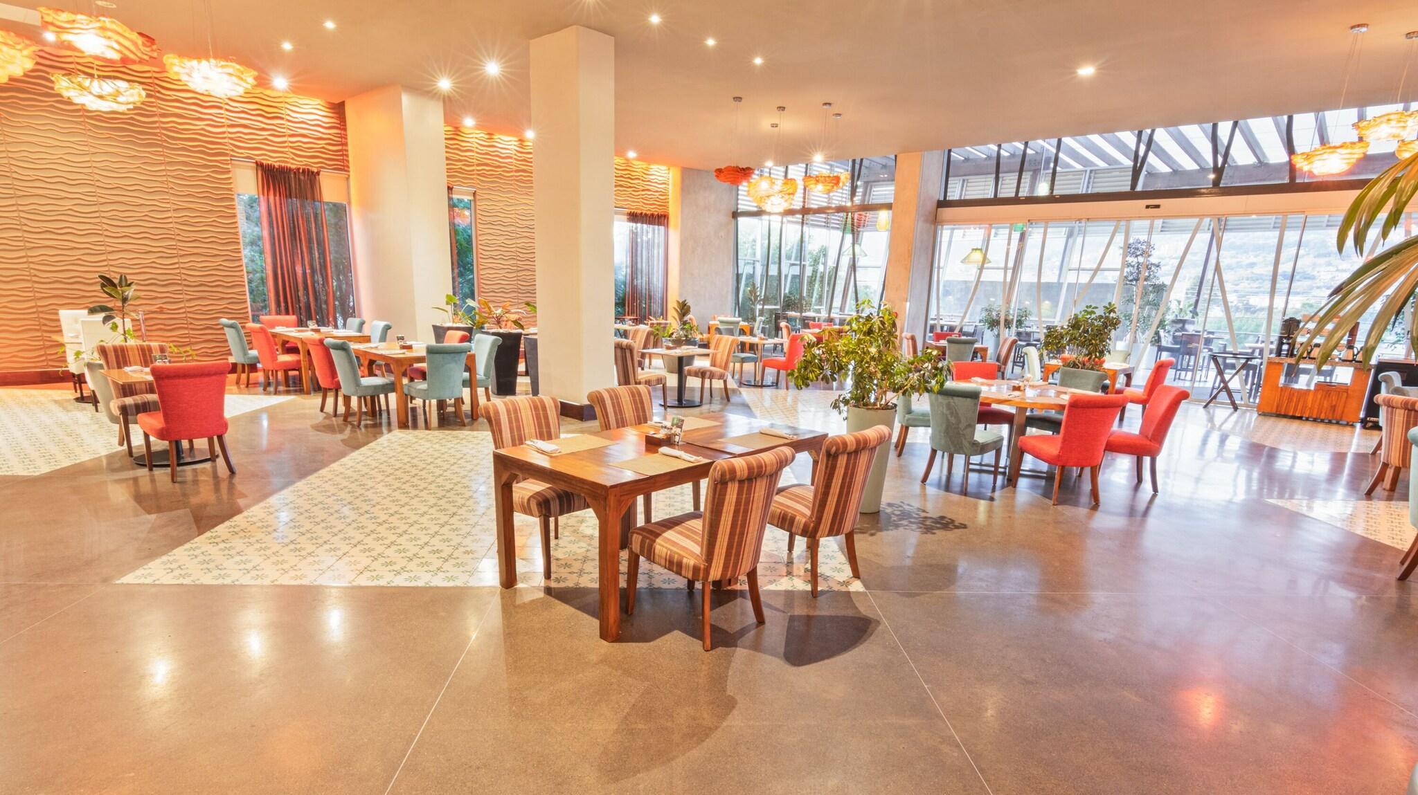 Sheraton Hotel • Escazú by null