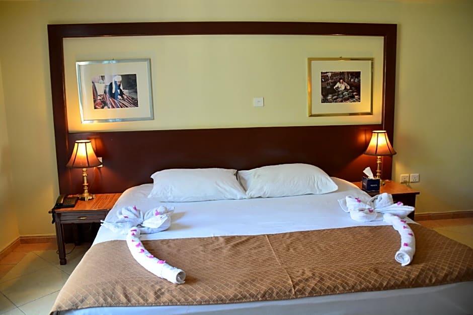 Aquavista Hotel & Suites