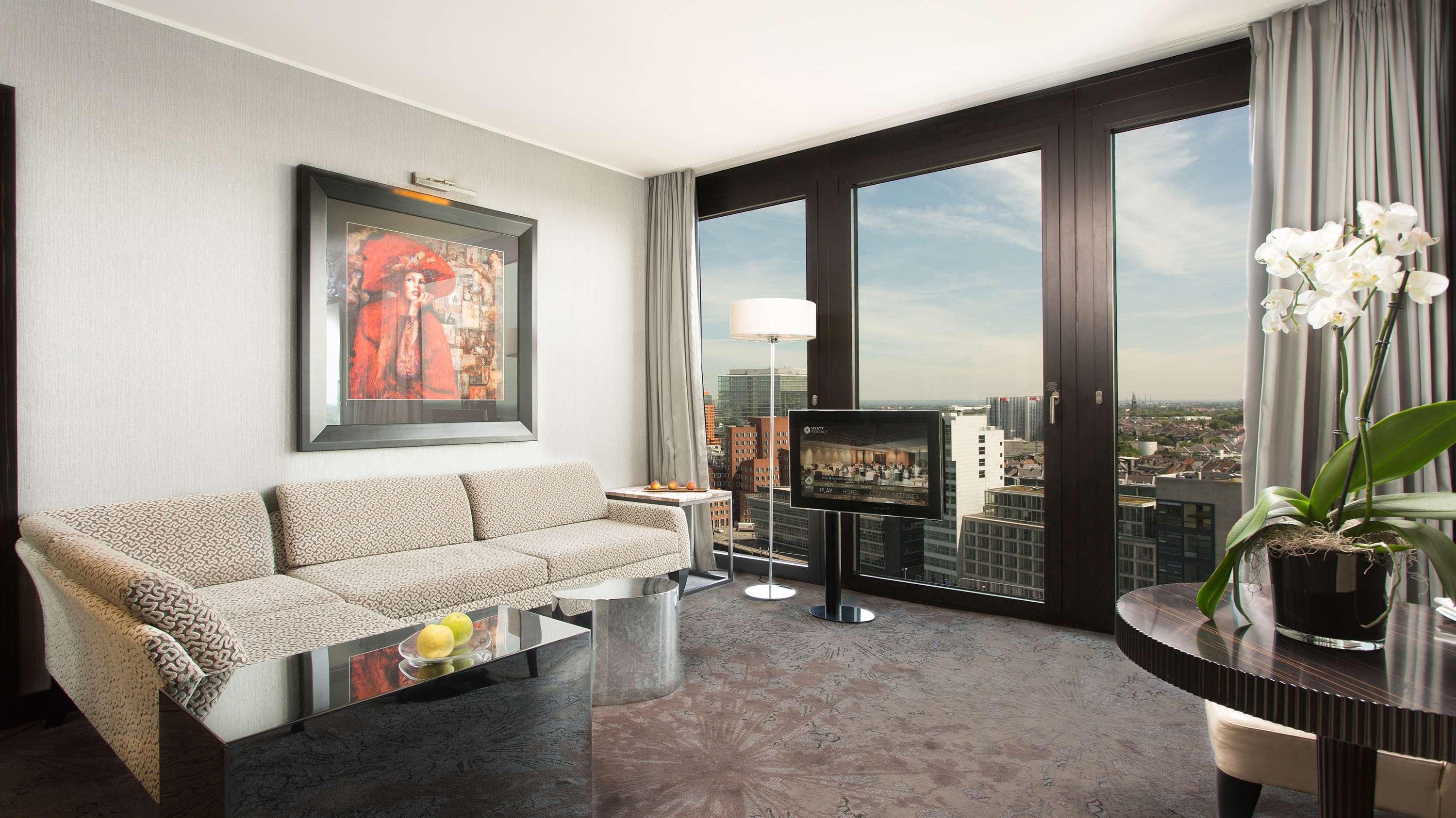 Hyatt Regency Dusseldorf by null