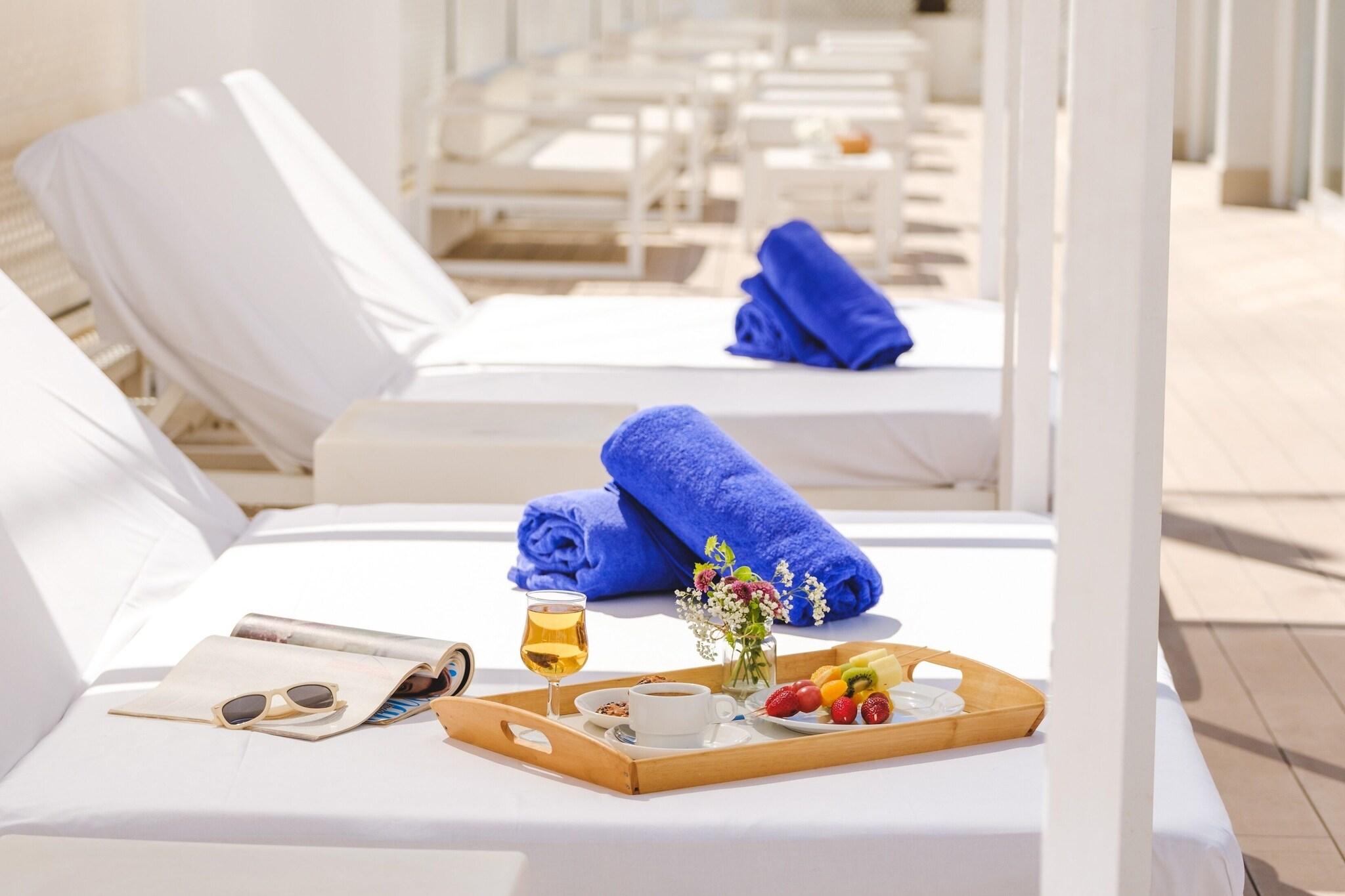 Welikehotel Triton Beach - photo