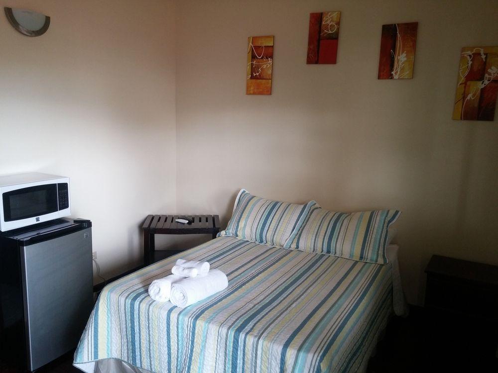 Serenade Hotel by null