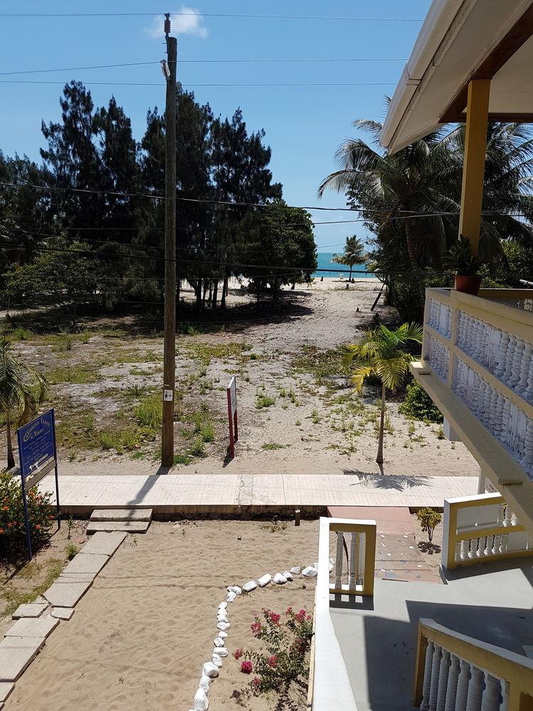 Serenade Hotel by null