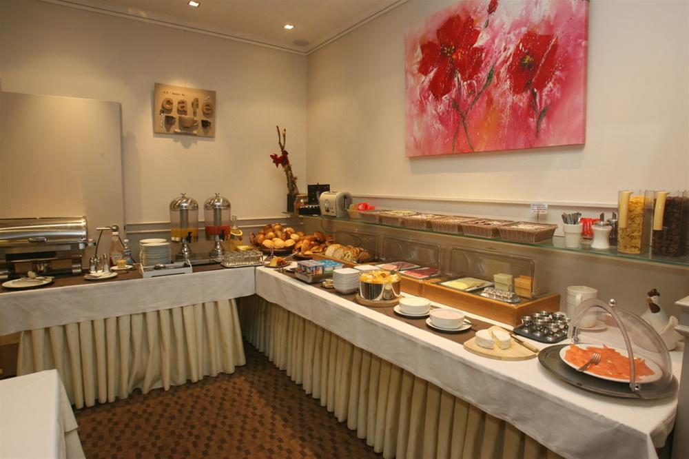 Hotel Prado
