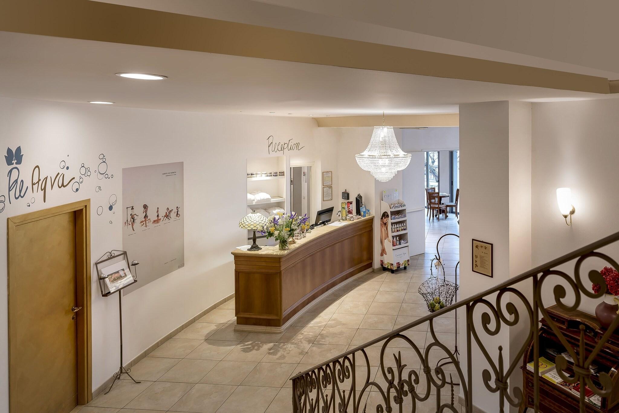 Sovrana Hotel & Re Aqva SPA - photo