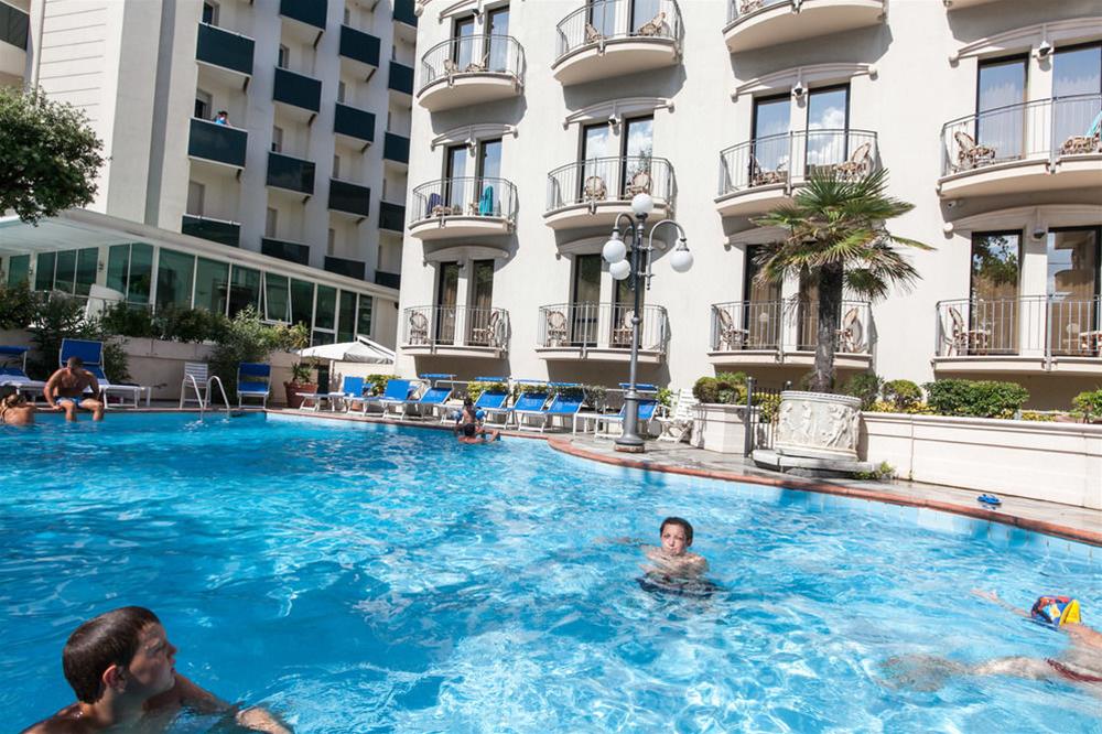 Hotel Ambassador