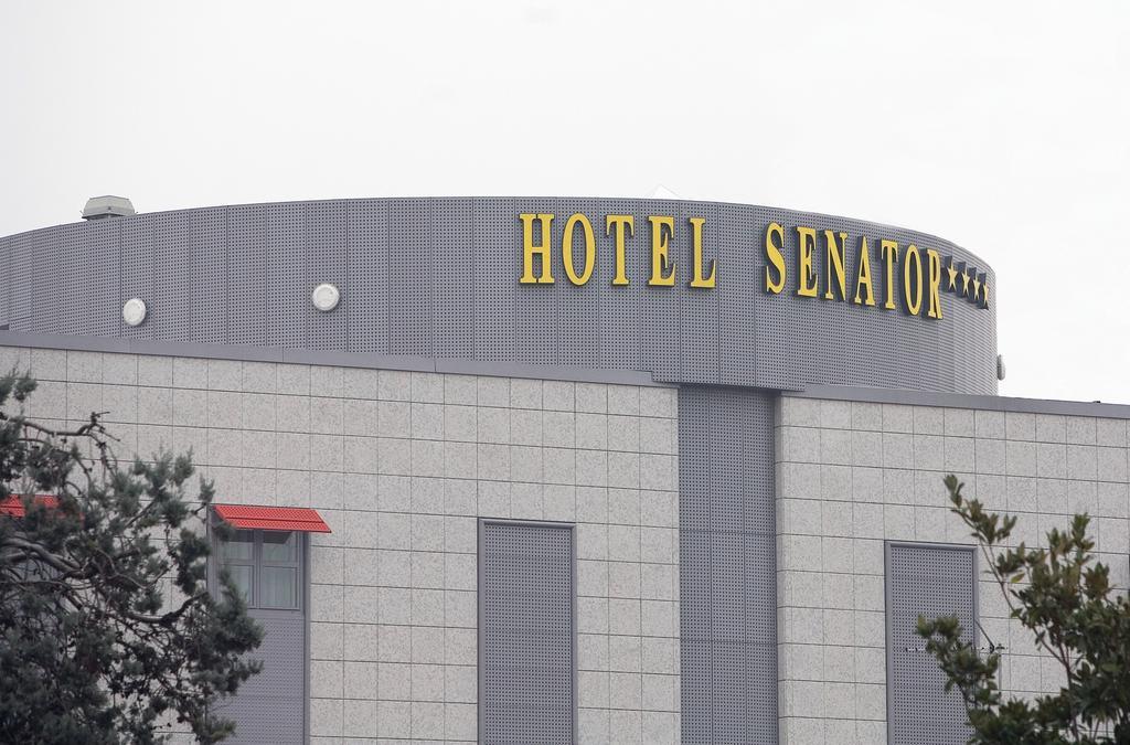 Hotel Senator image