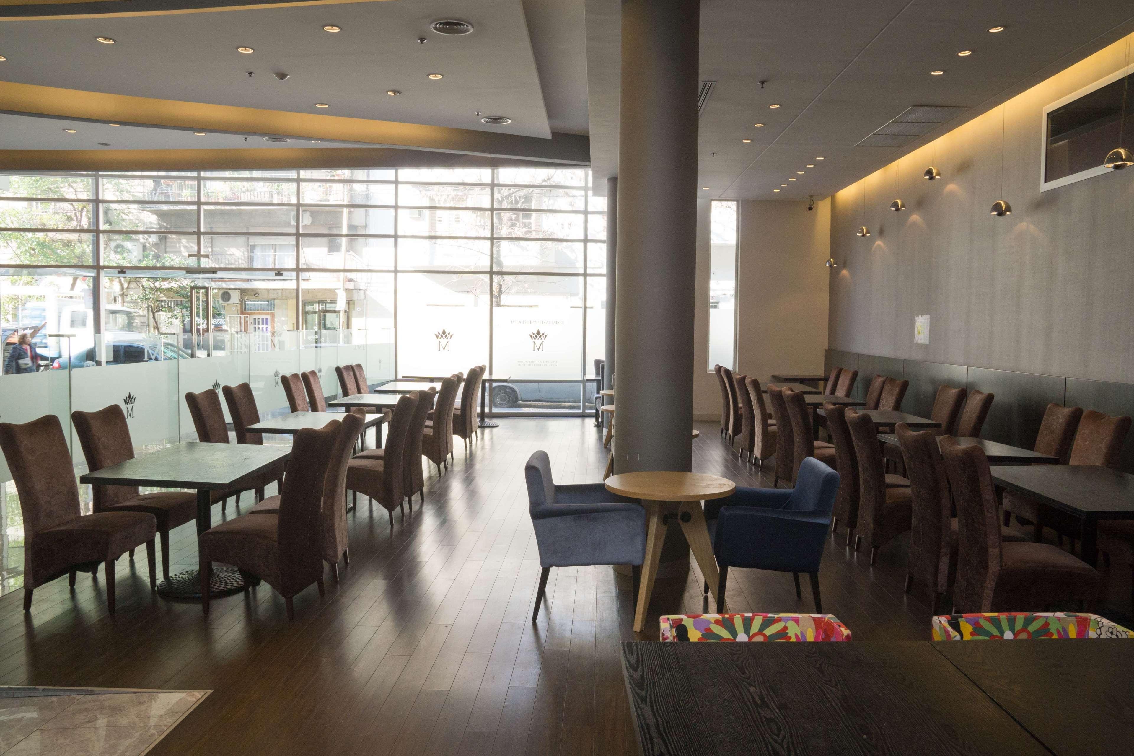 Howard Johnson Abasto Hotel