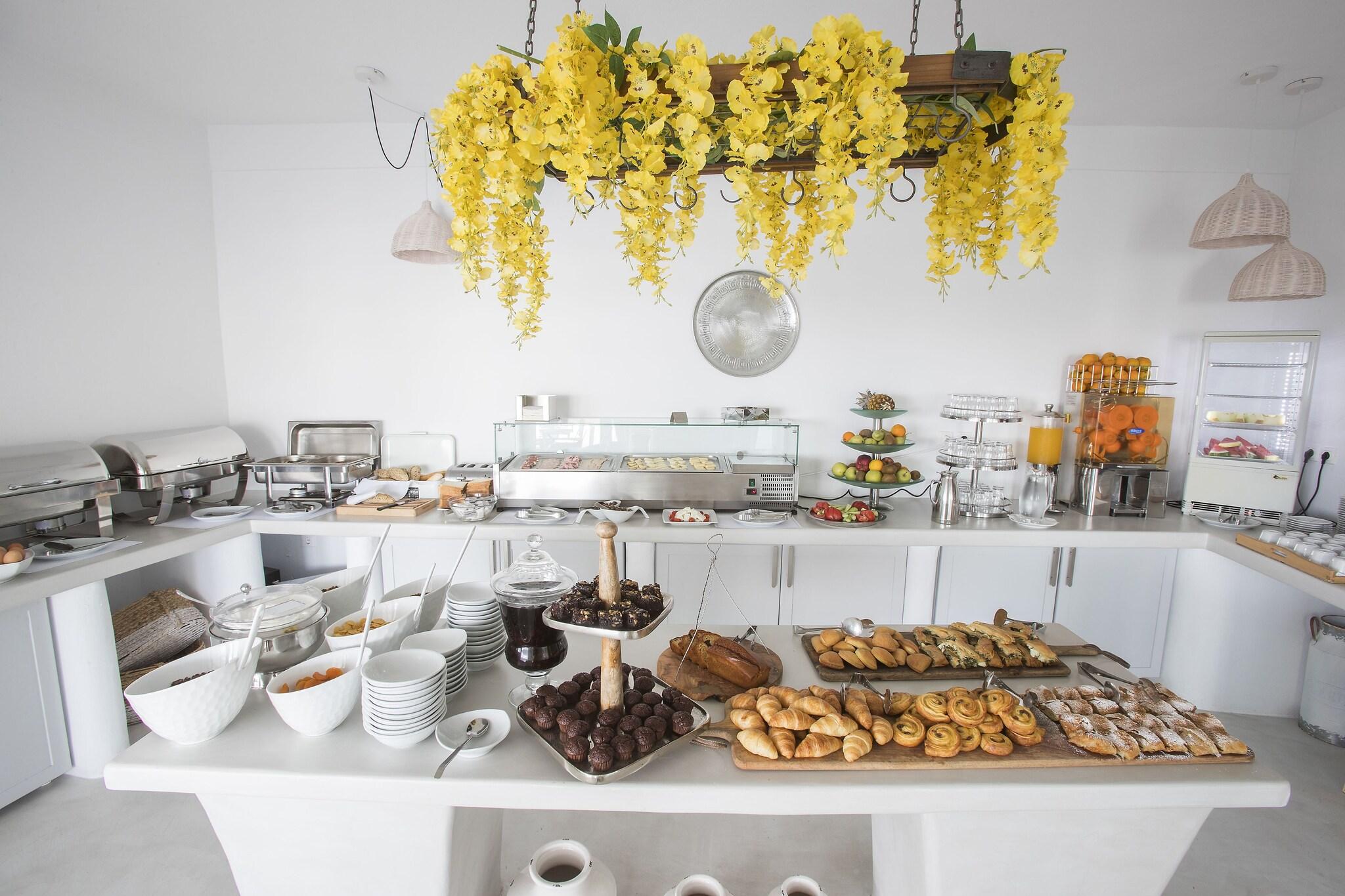 Paros Palace suites by null