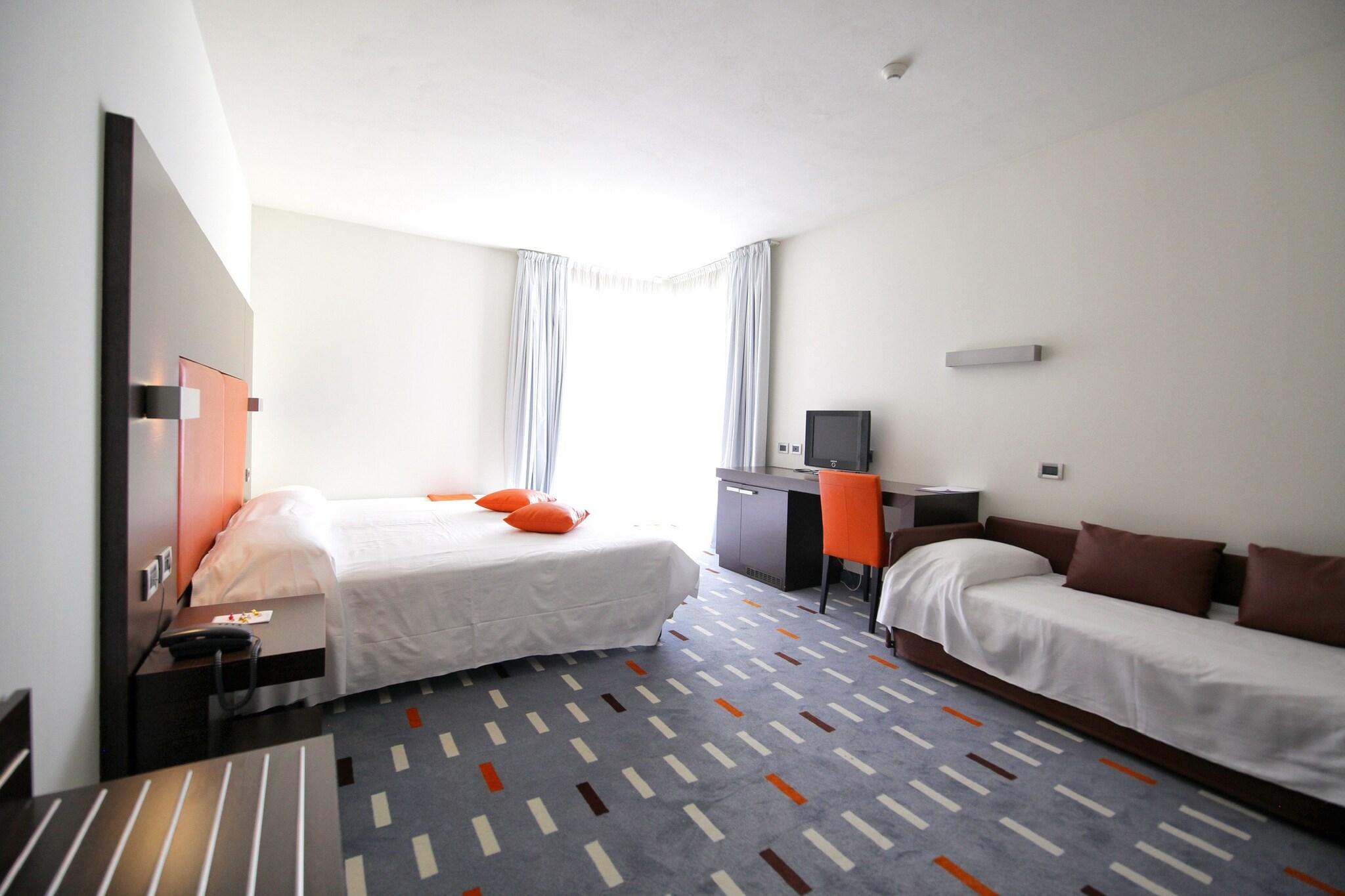 Major Hotel