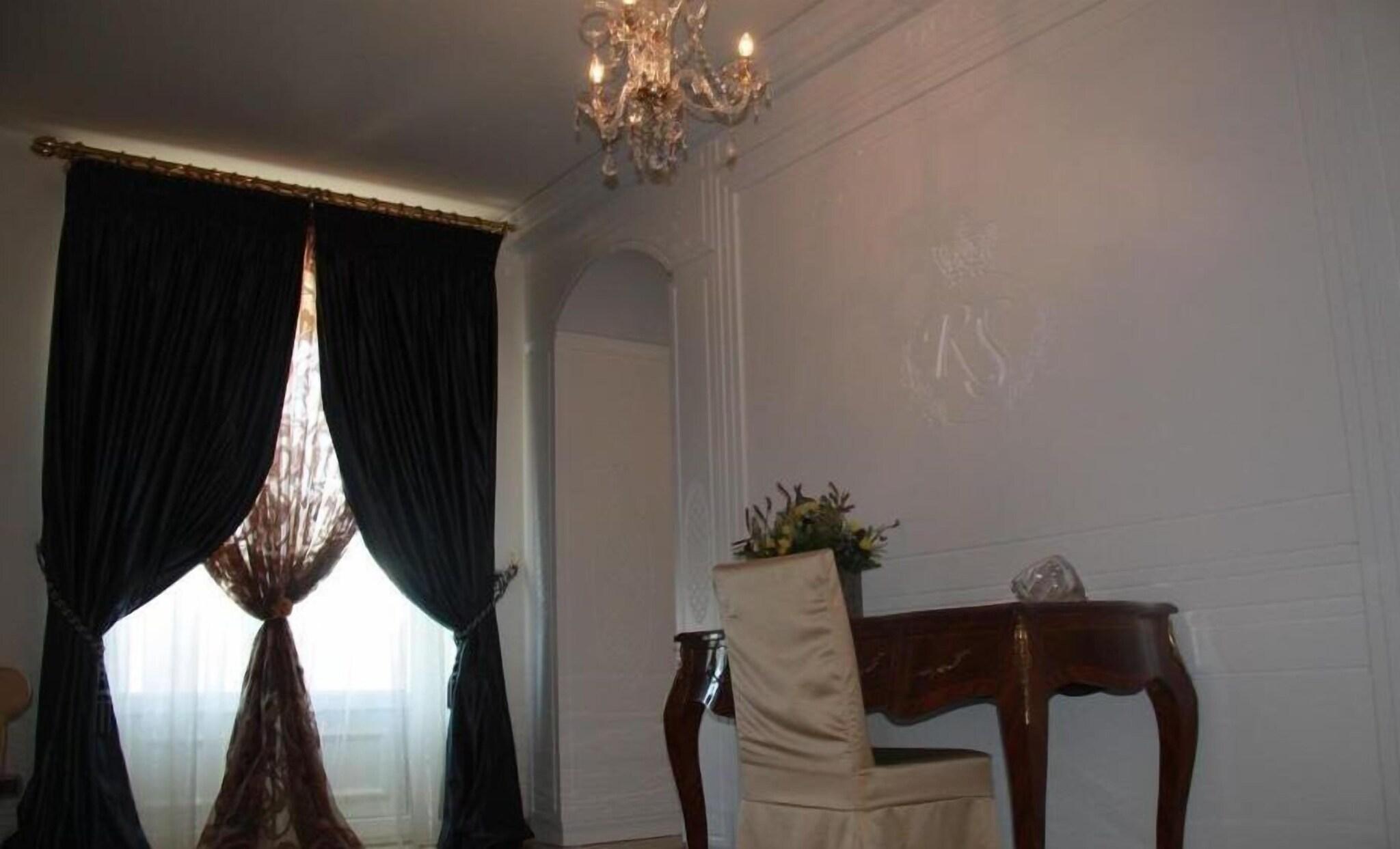 Regina Di Saba Hotel