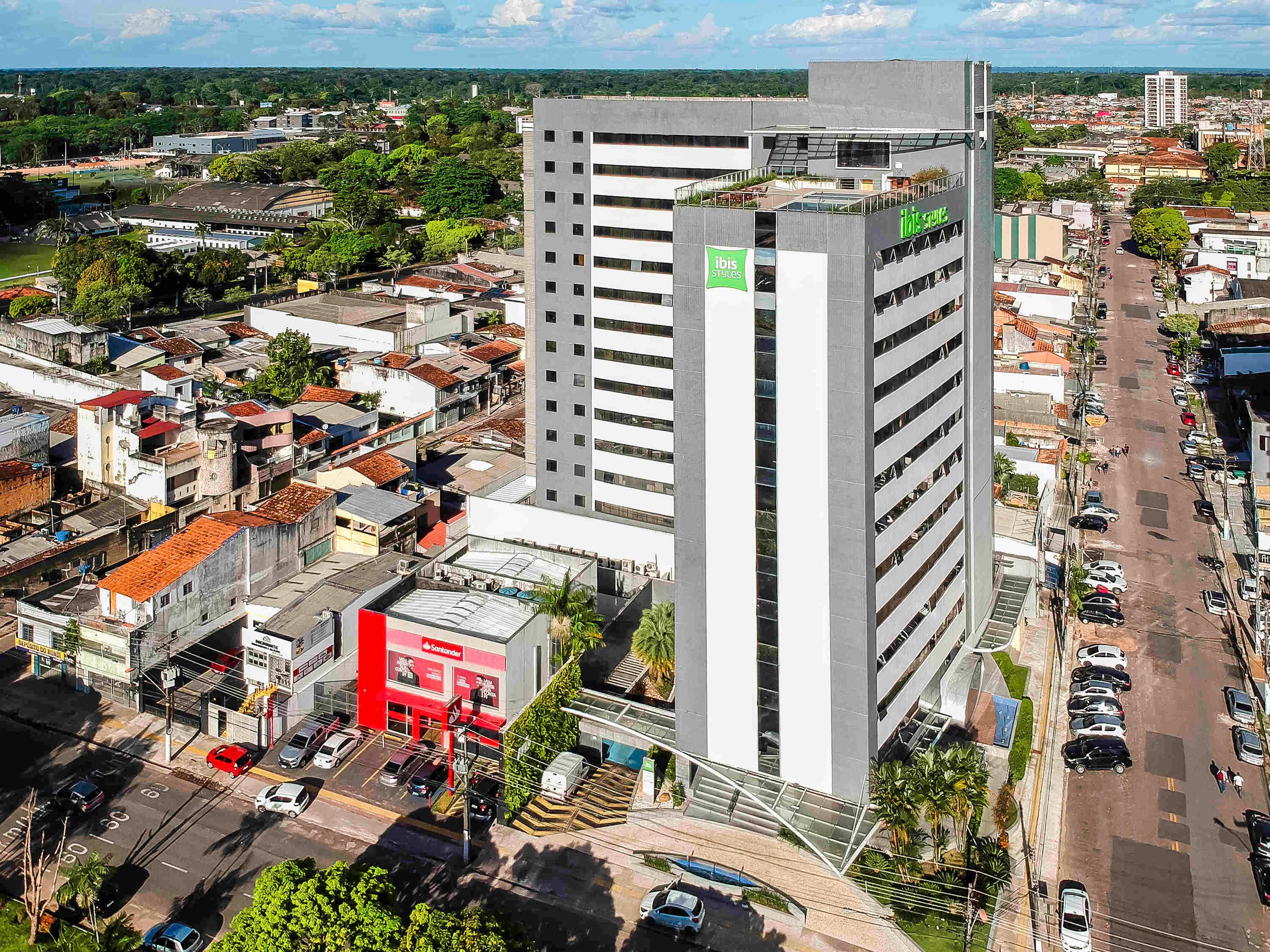 Ibis Styles Belem Hangar