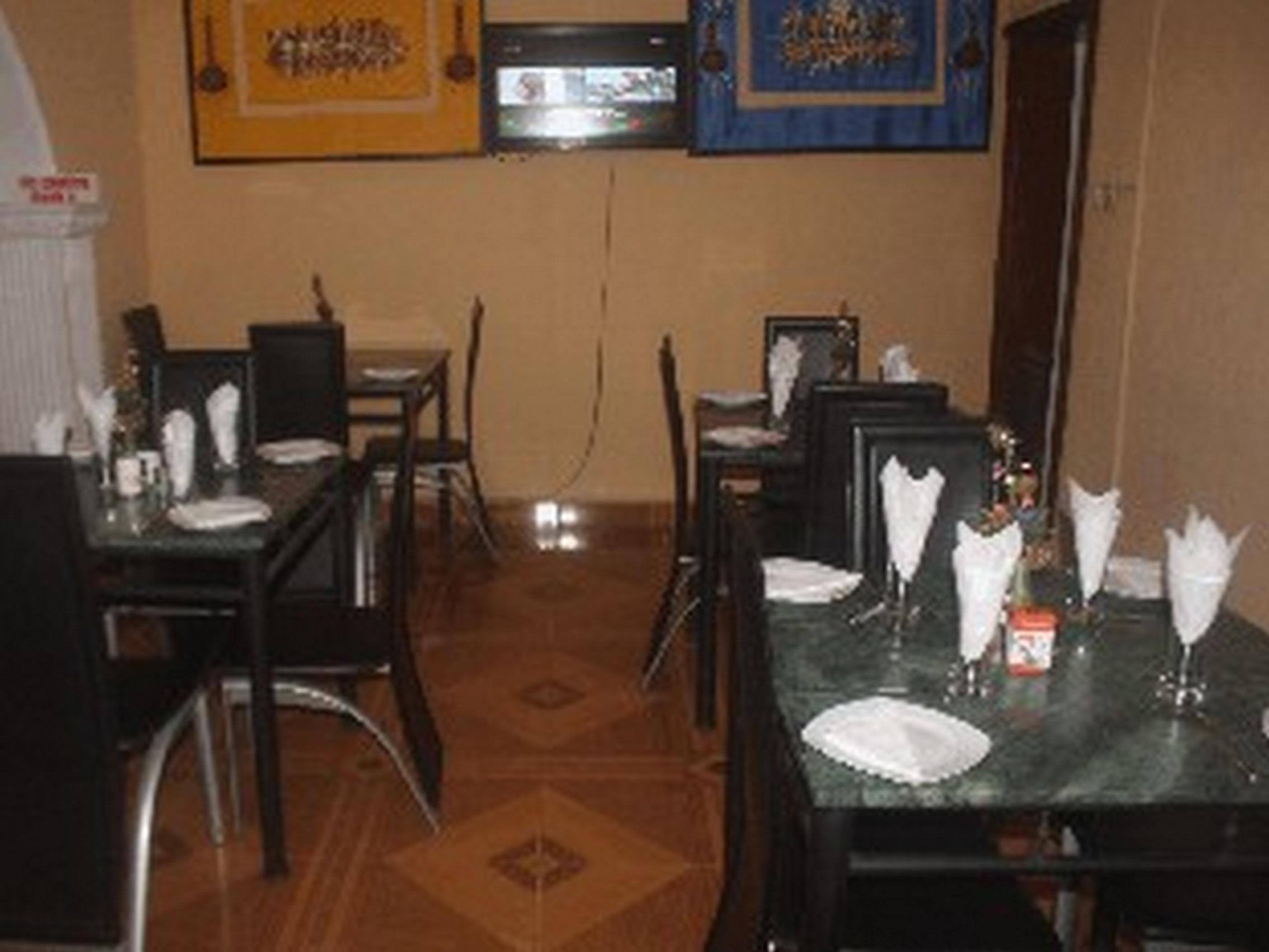 Oragon Hotel and Suites