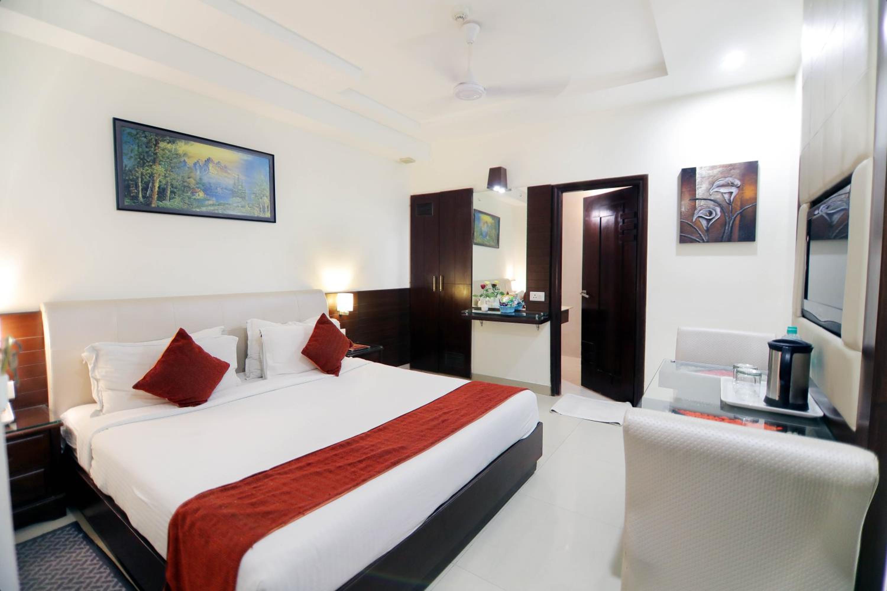 Hotel Taj Inn
