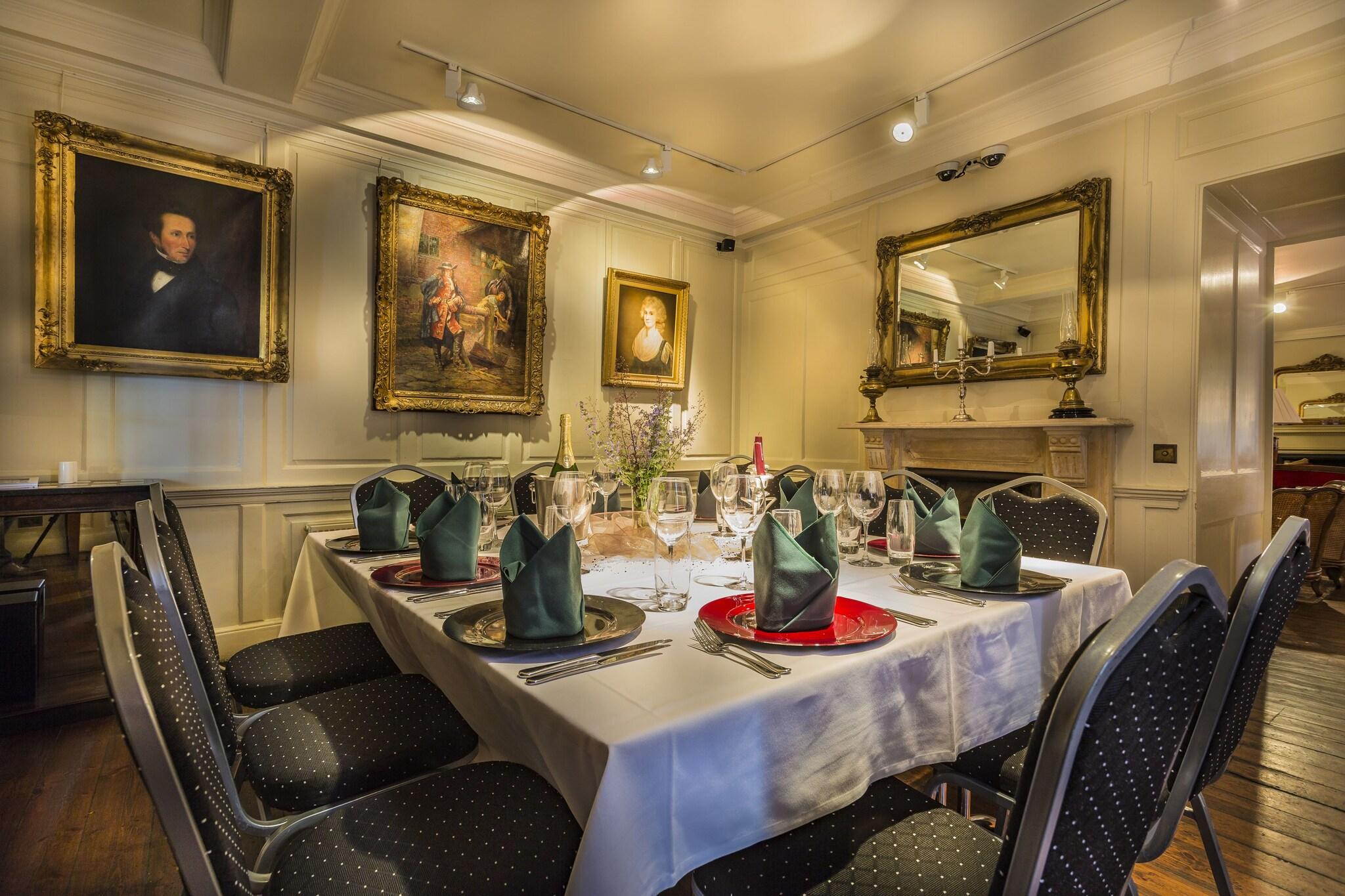 The White Hart Royal Hotel by null