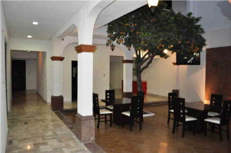 Hotel The Lit 13