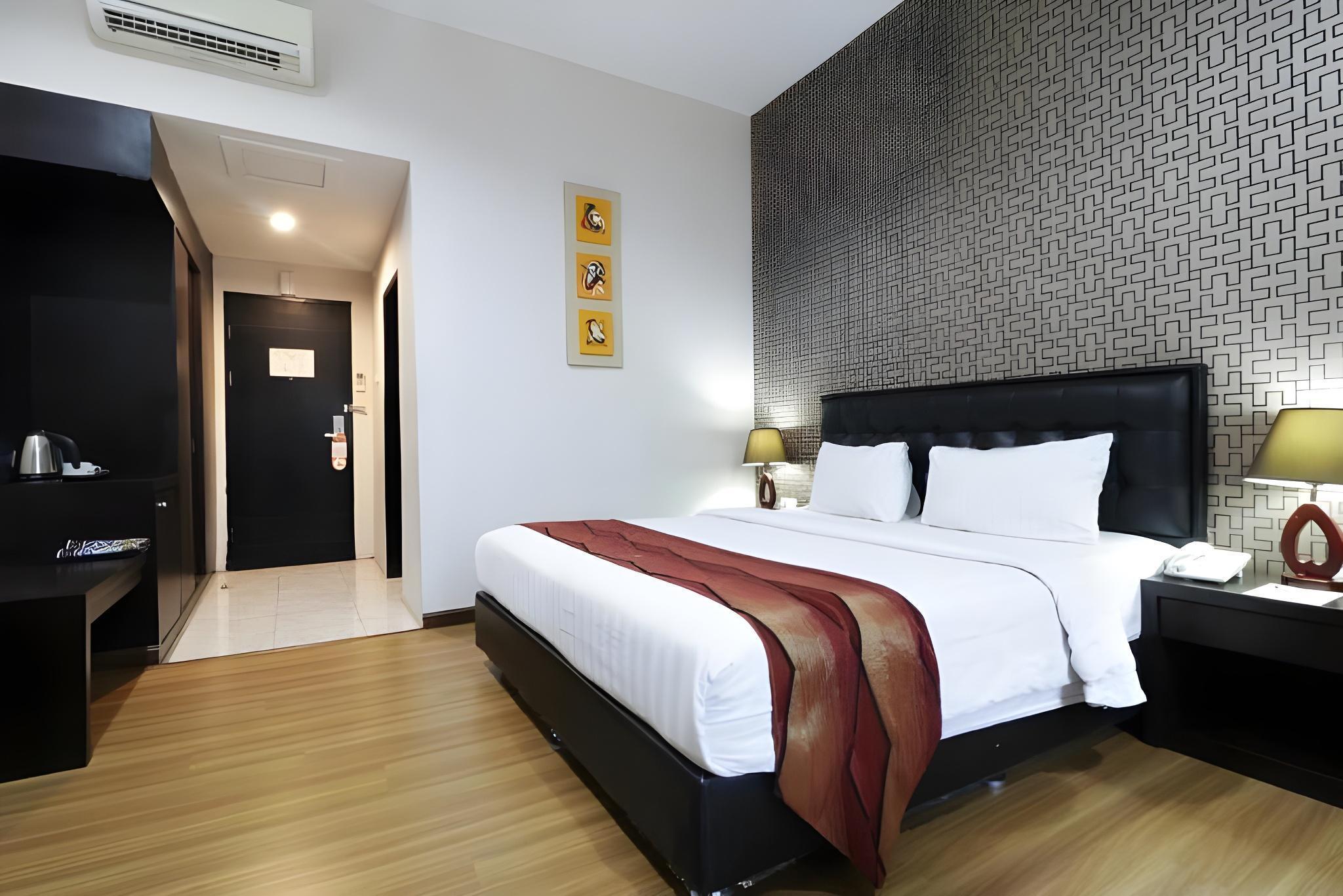 Grand Kanaya Hotel