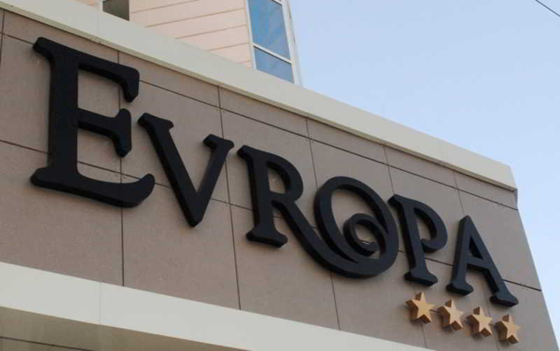 Hotel "Evropa" by null