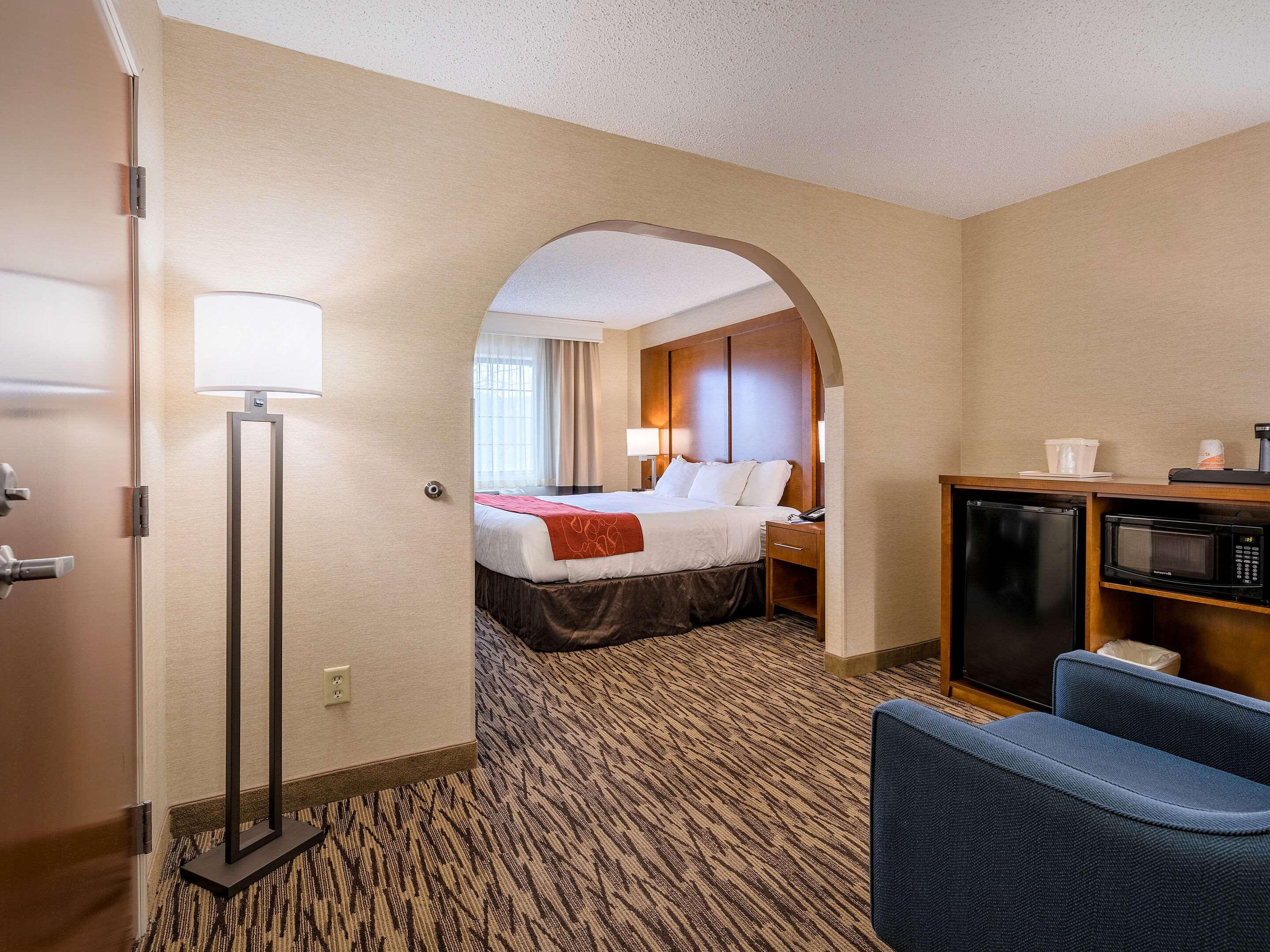 Comfort Suites Golden West On Evergreen Parkway