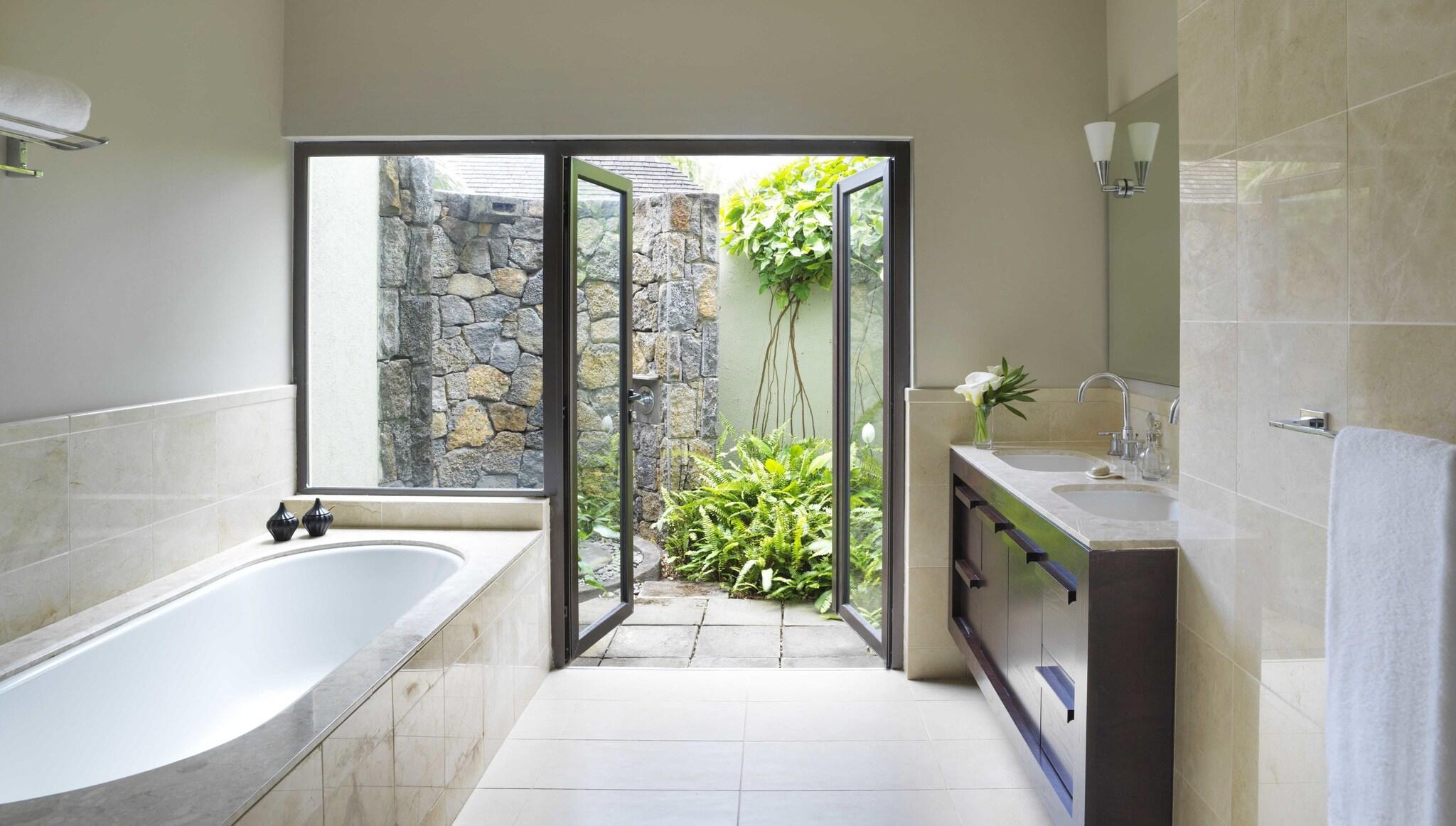 Four Seasons Resort Mauritius at Anahita by null