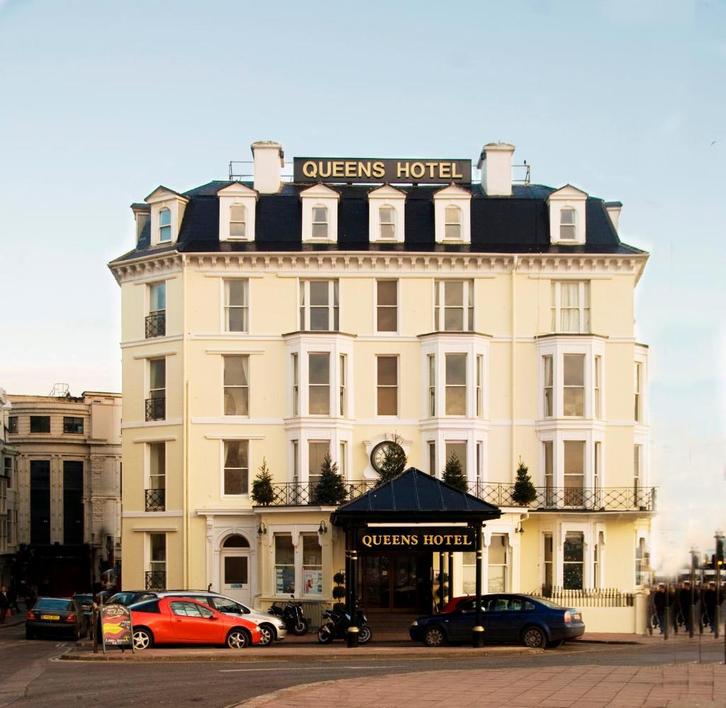 Queens Hotel Brighton image