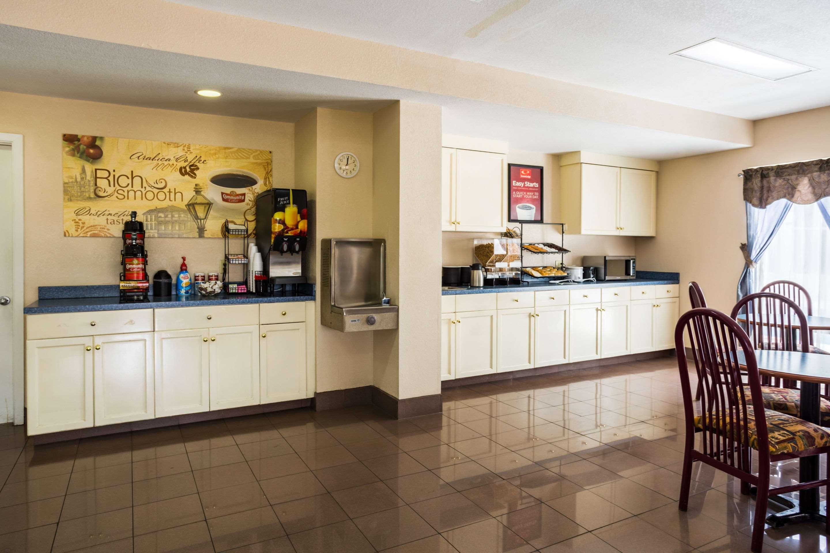 Econo Lodge Picayune