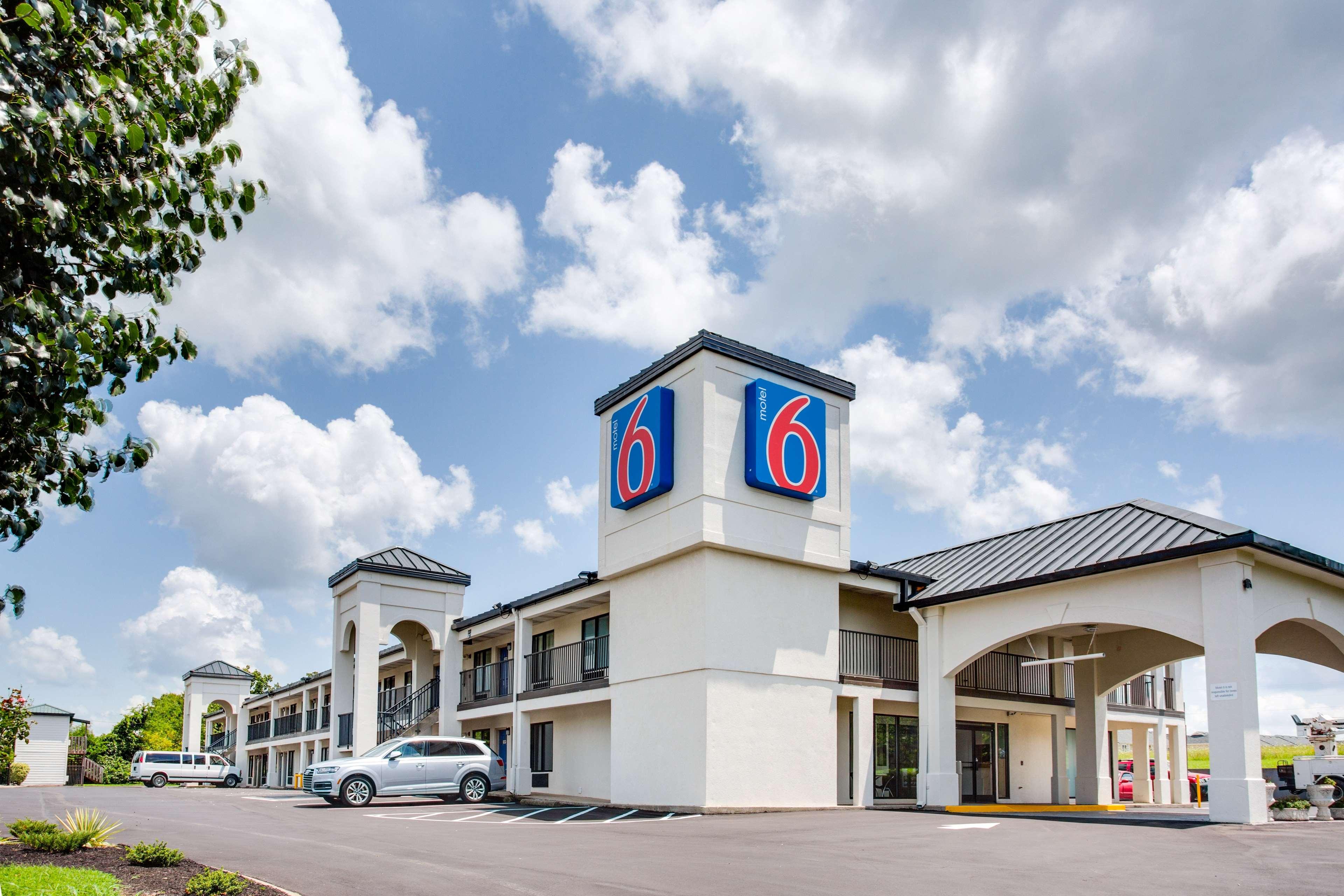 Motel 6