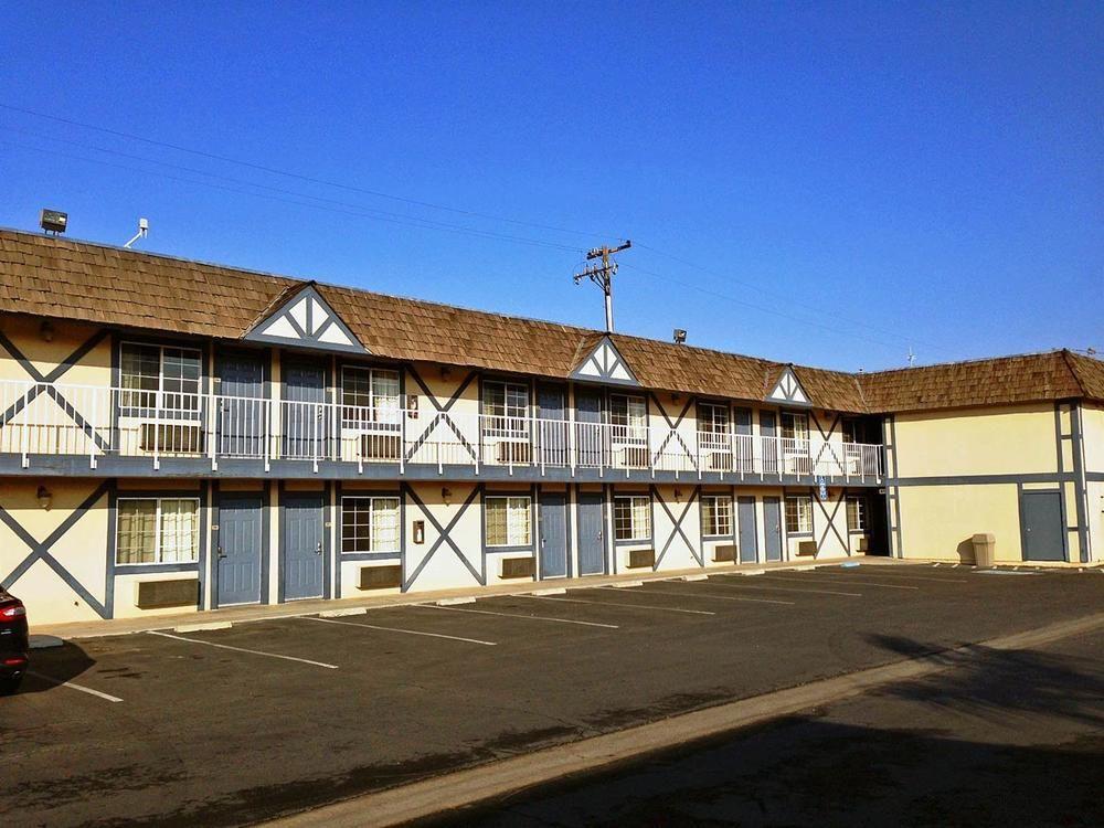 Motel 6
